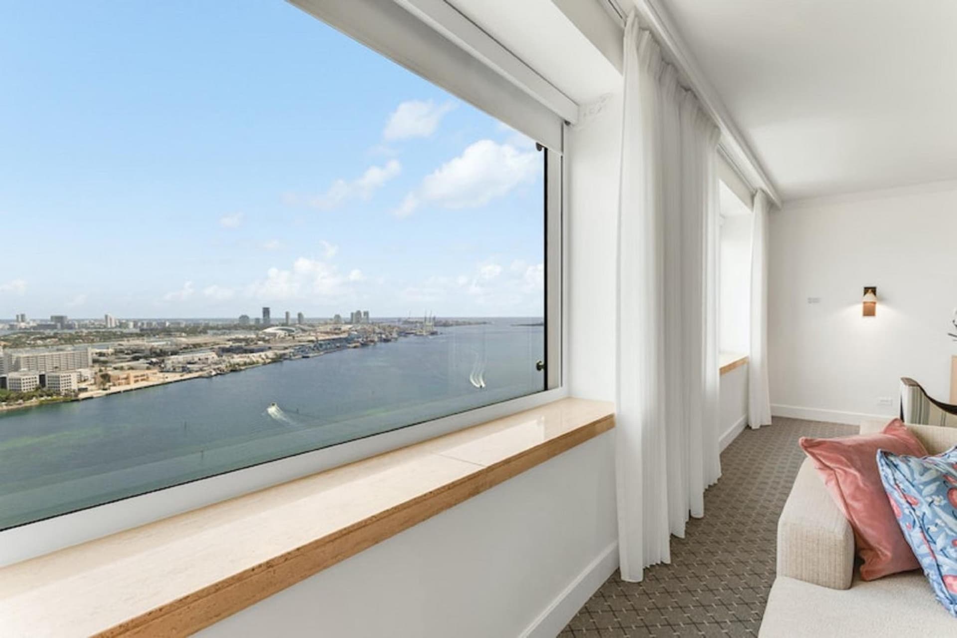InterContinental Miami by IHG gallery photo in Miami, FL — image 6