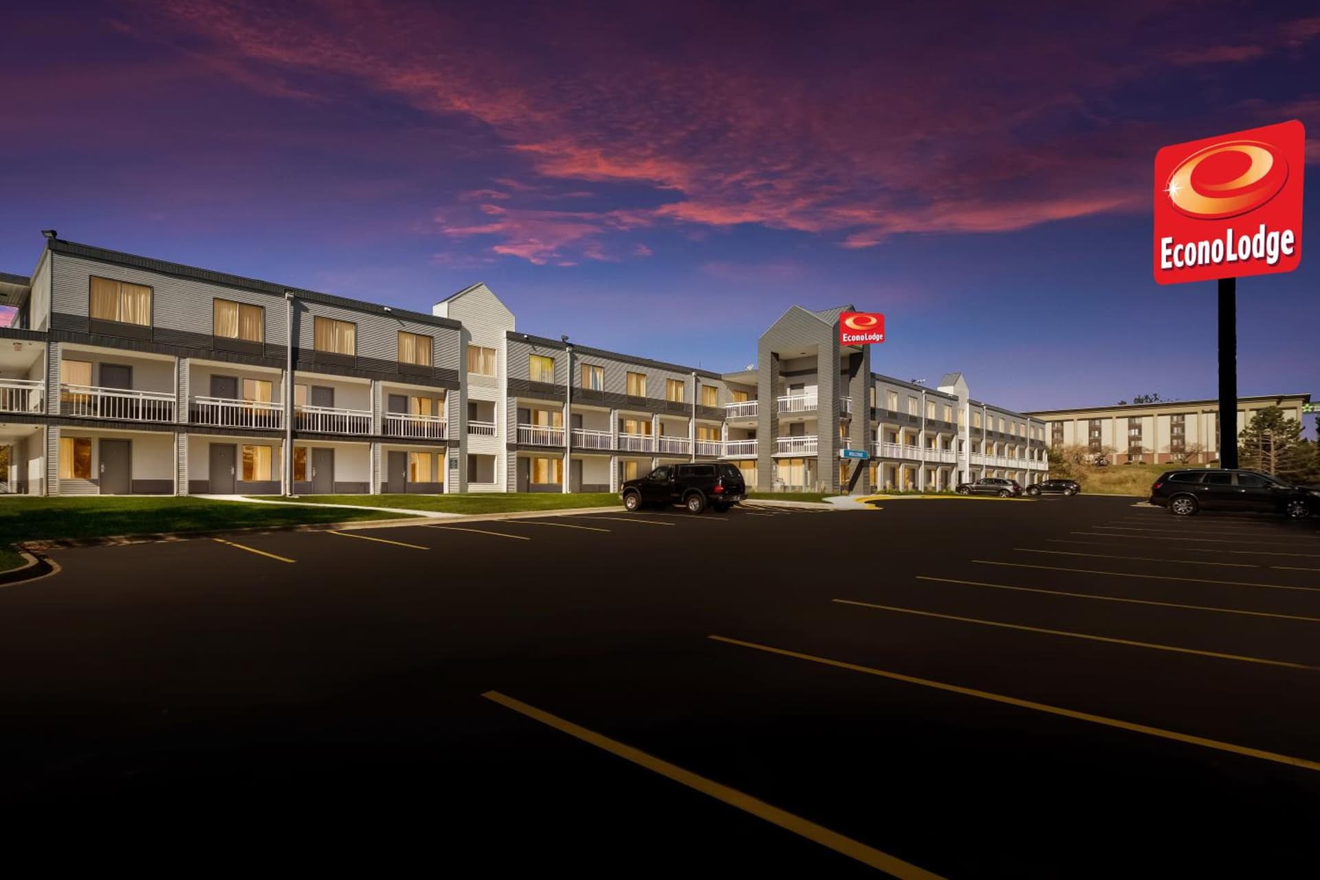 Econo Lodge Rockford Casino Area gallery photo in Rockford, IL — image 6