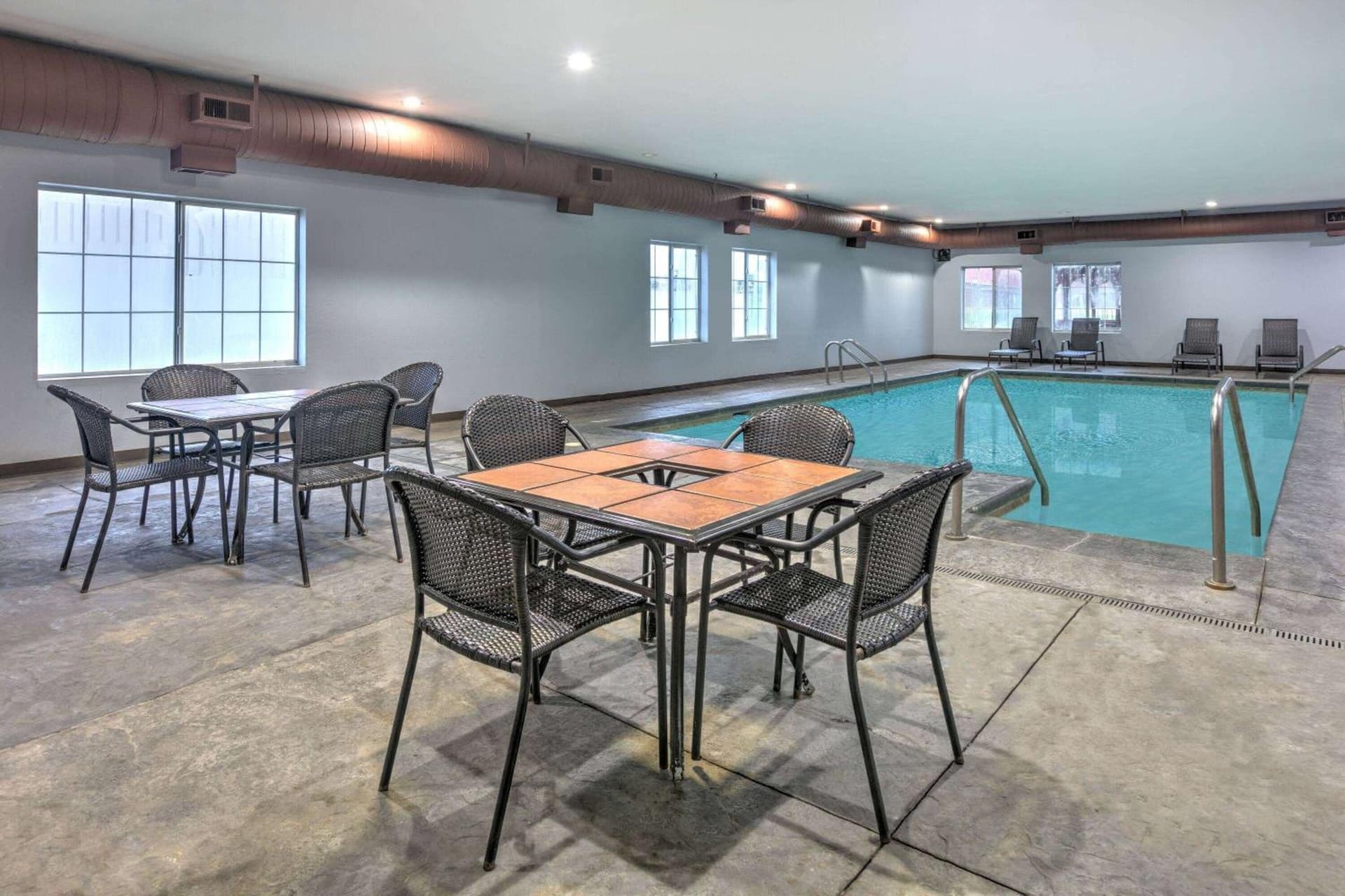 La Quinta by Wyndham Tulsa Airport / Expo Square gallery photo in Tulsa, OK — image 4