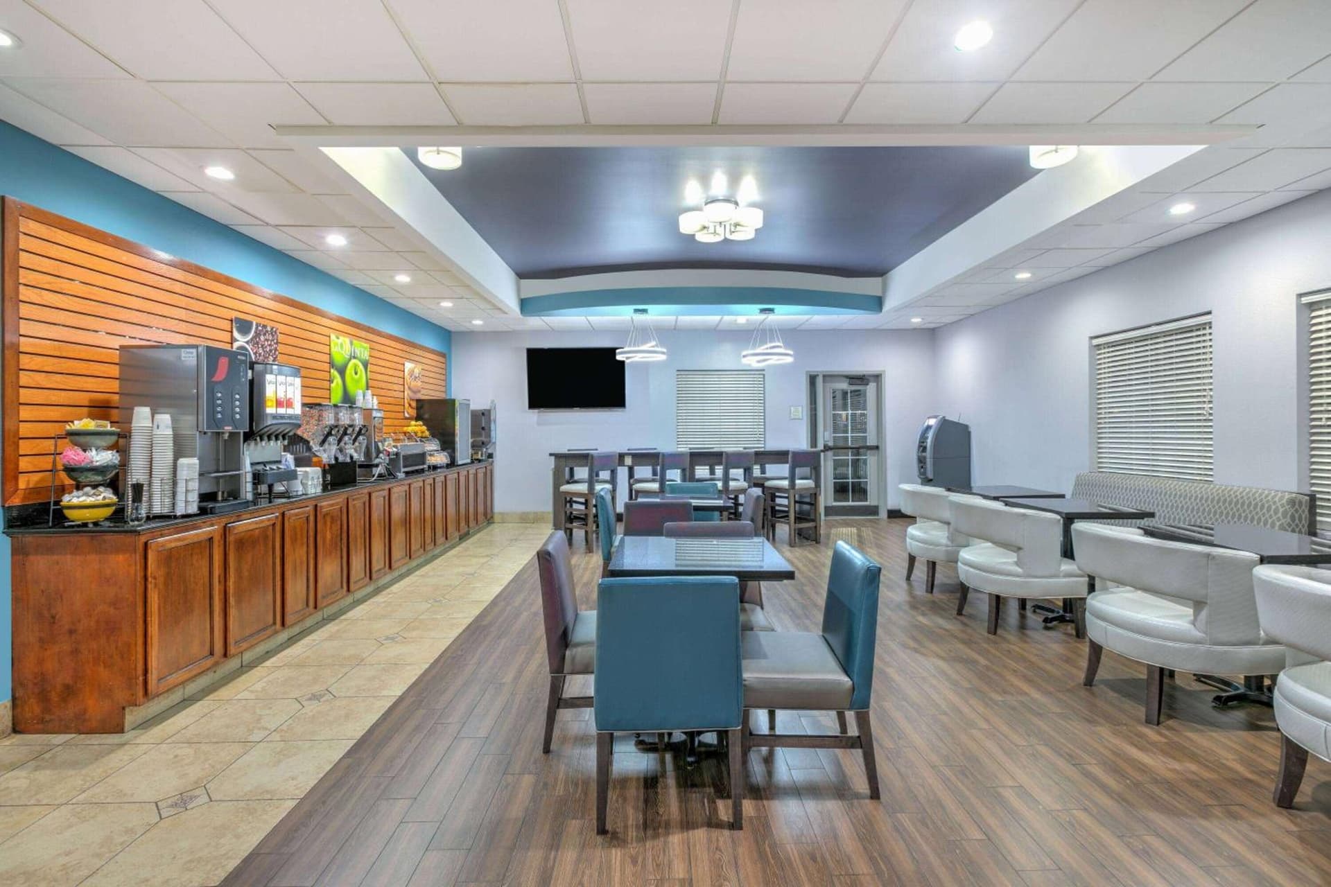 La Quinta by Wyndham Tulsa Airport / Expo Square gallery photo in Tulsa, OK — image 18