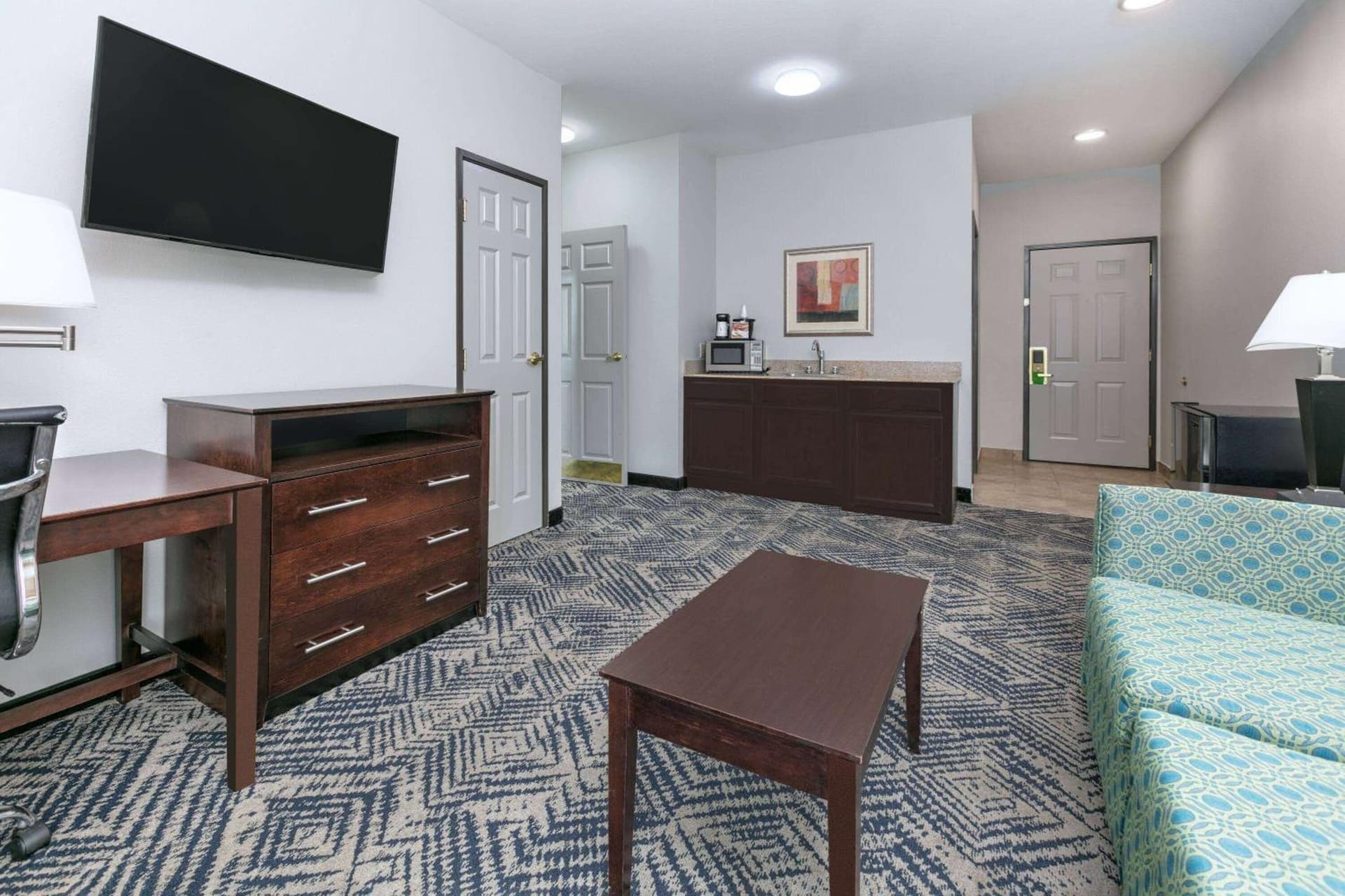 La Quinta by Wyndham Tulsa Airport / Expo Square gallery photo in Tulsa, OK — image 15