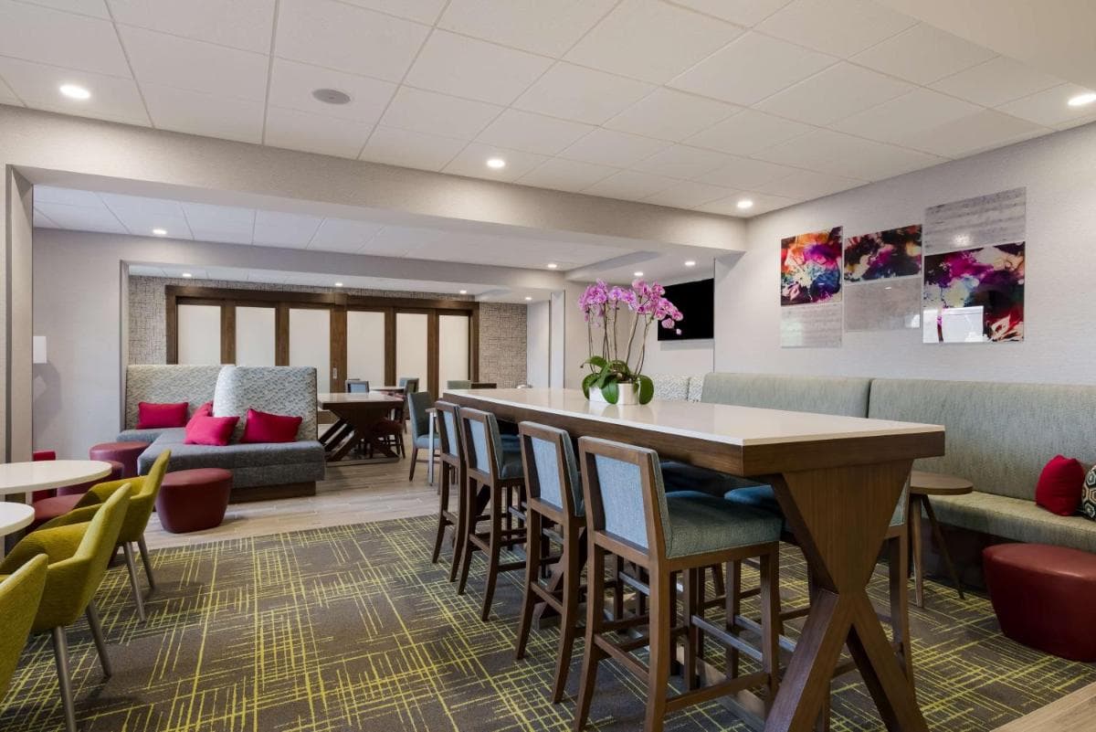 Hampton Inn Concord gallery photo in Concord, CA — image 5