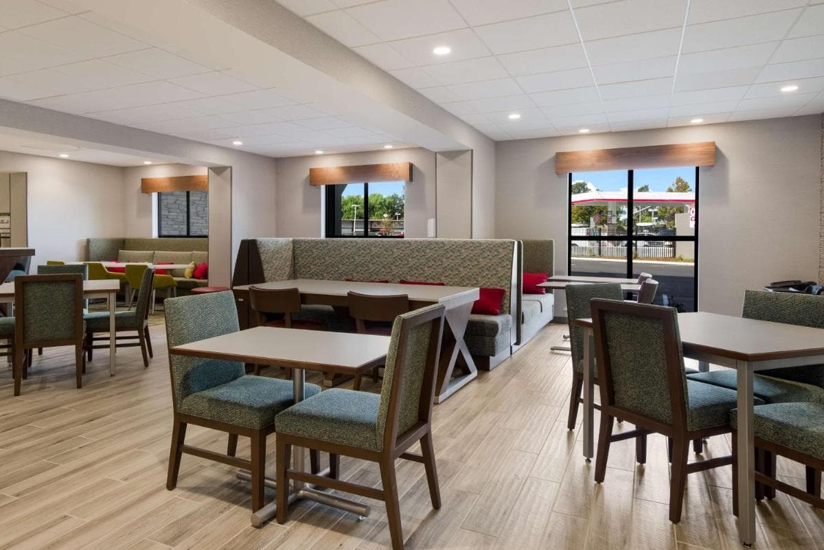 Hampton Inn Concord gallery photo in Concord, CA — image 8