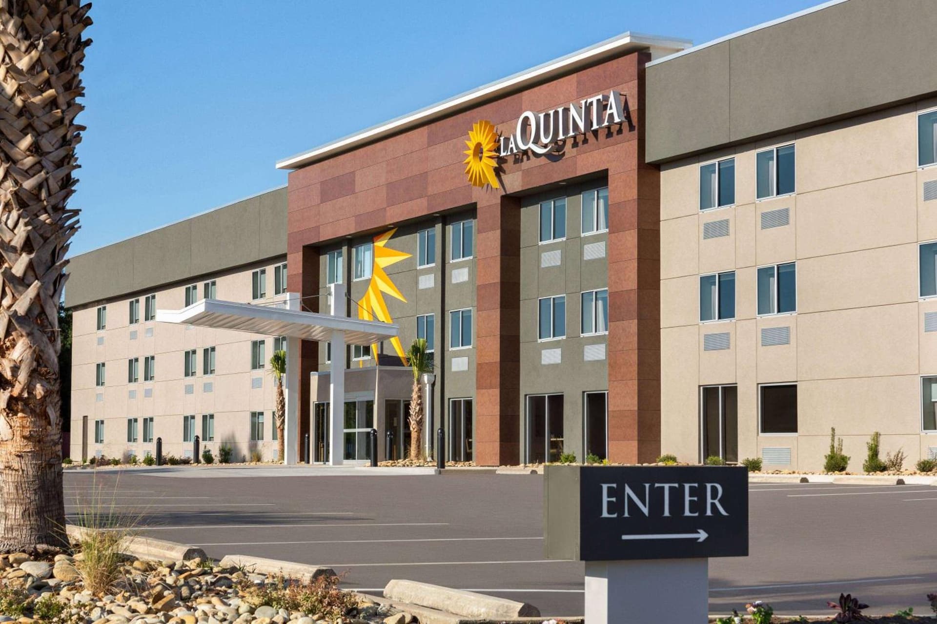 La Quinta Inn by Wyndham Columbia NE/Fort Jackson gallery photo in Columbia, SC — image 35