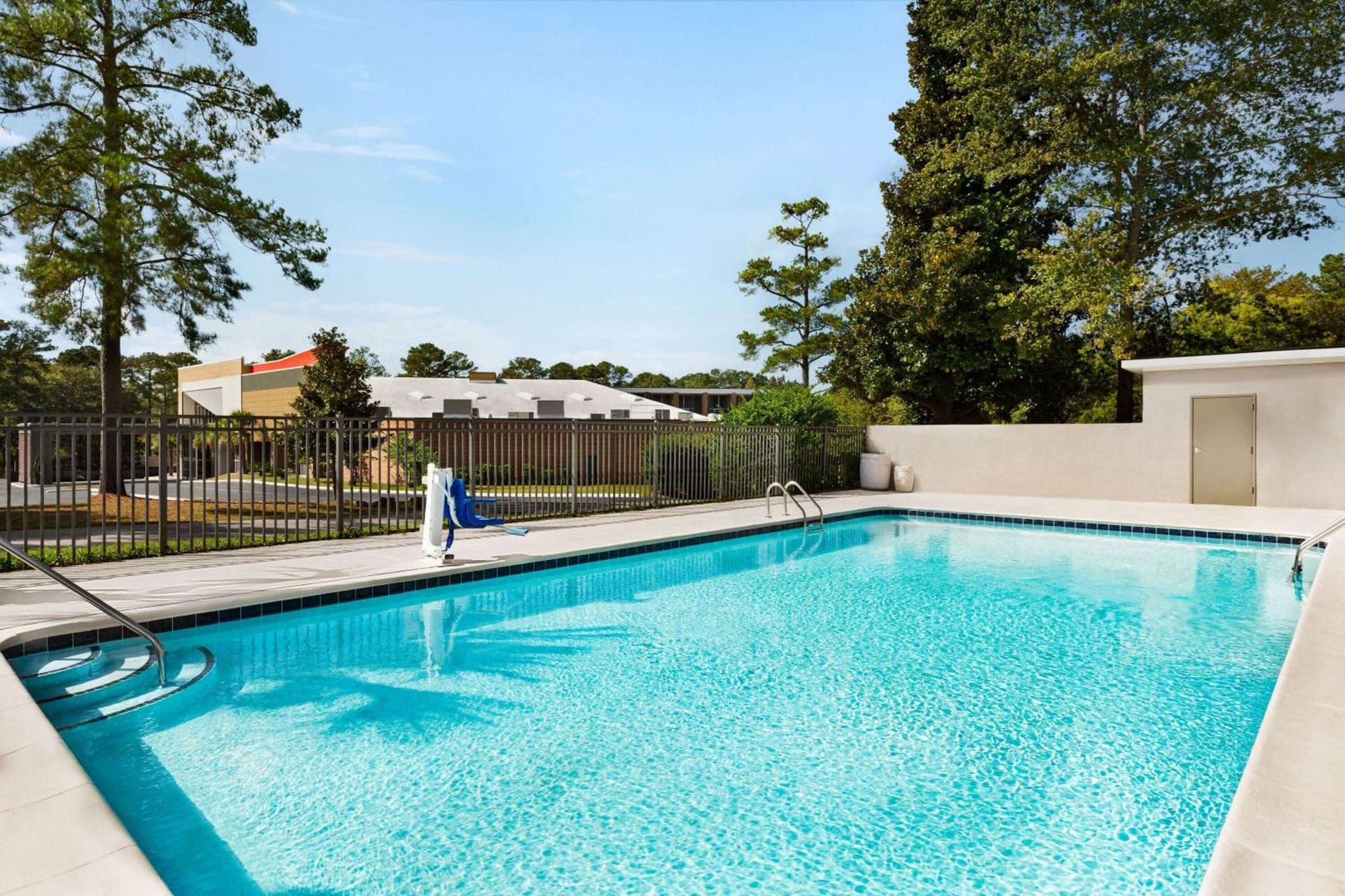 La Quinta Inn by Wyndham Columbia NE/Fort Jackson gallery photo in Columbia, SC — image 42
