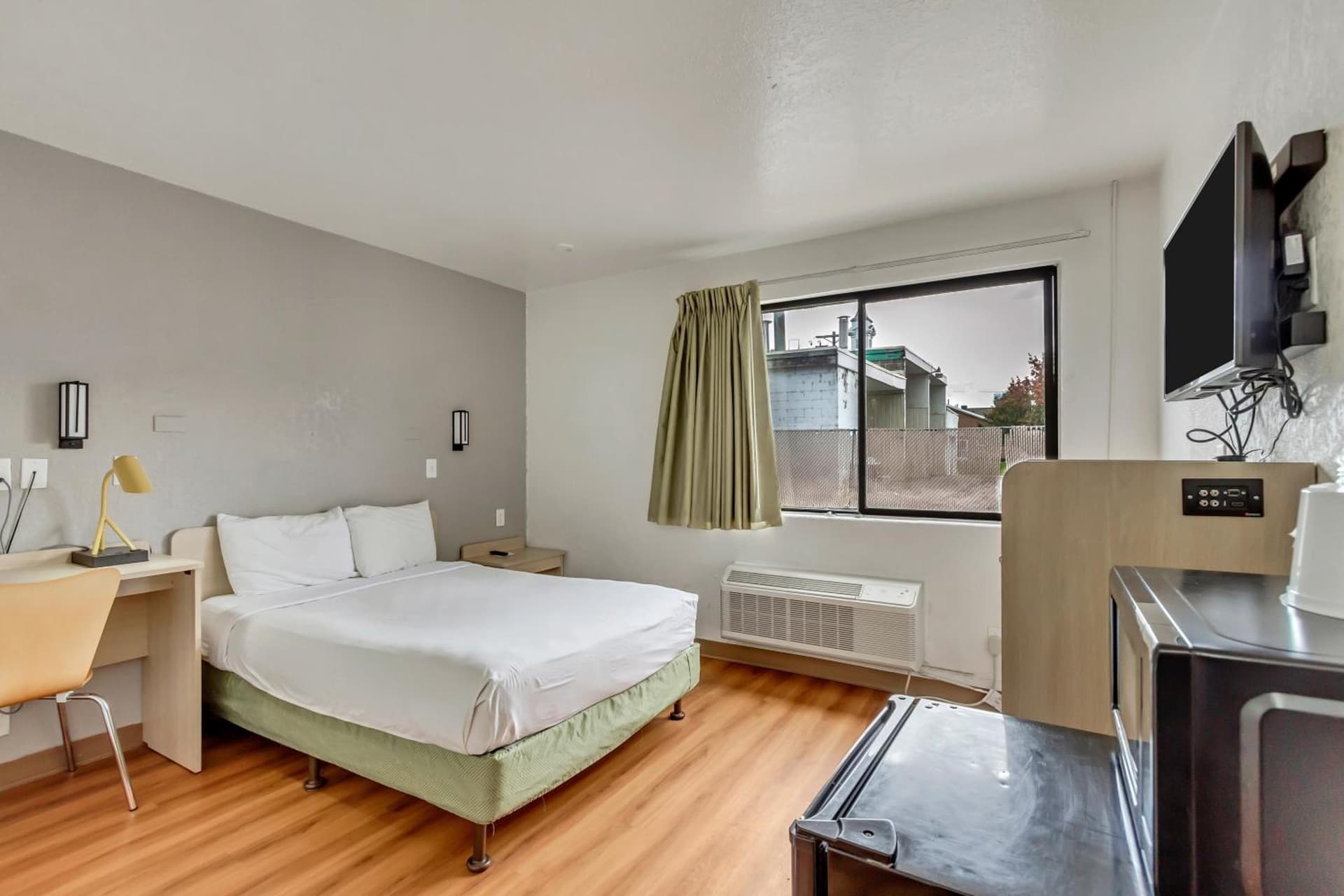 Motel 6 Ogden, UT- Downtown gallery photo in Ogden, UT — image 20