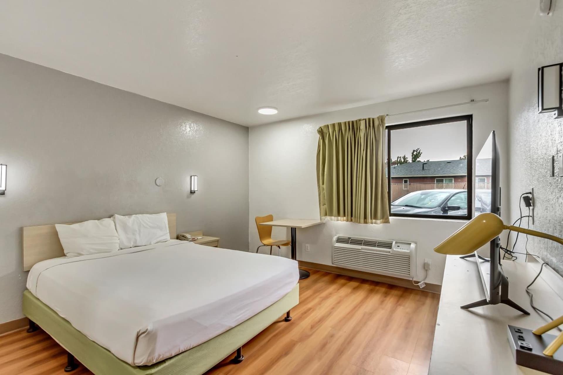 Motel 6 Ogden, UT- Downtown gallery photo in Ogden, UT — image 16