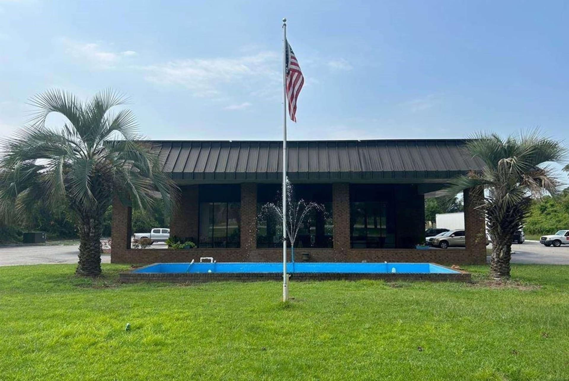 Days Inn by Wyndham St George featured exterior or lobby in Saint George, SC — similar hotel
