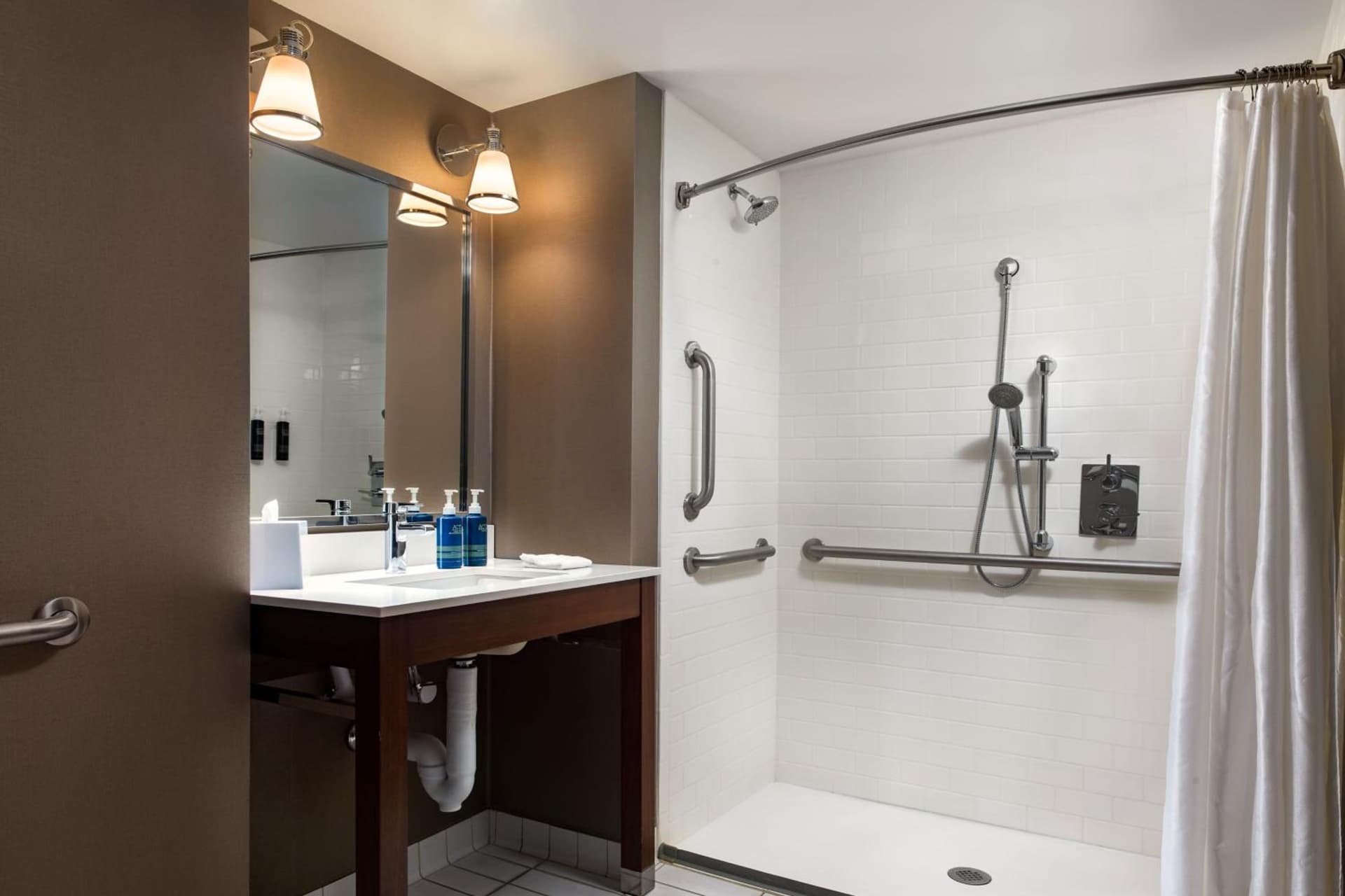 Four Points by Sheraton at Phoenix Mesa Gateway Airport gallery photo in Mesa, AZ — image 19
