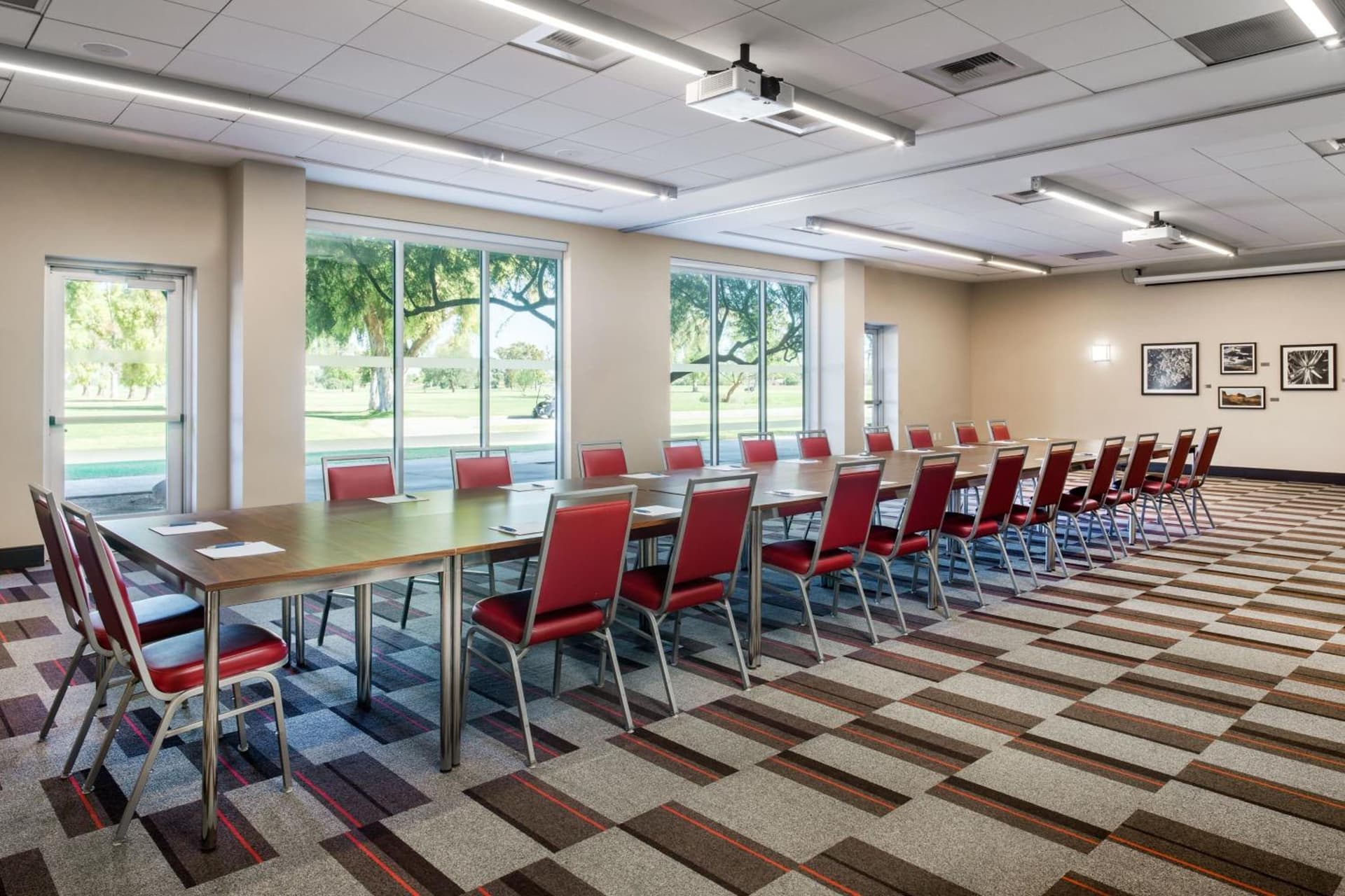 Four Points by Sheraton at Phoenix Mesa Gateway Airport property views in Mesa, AZ — gallery photo 3