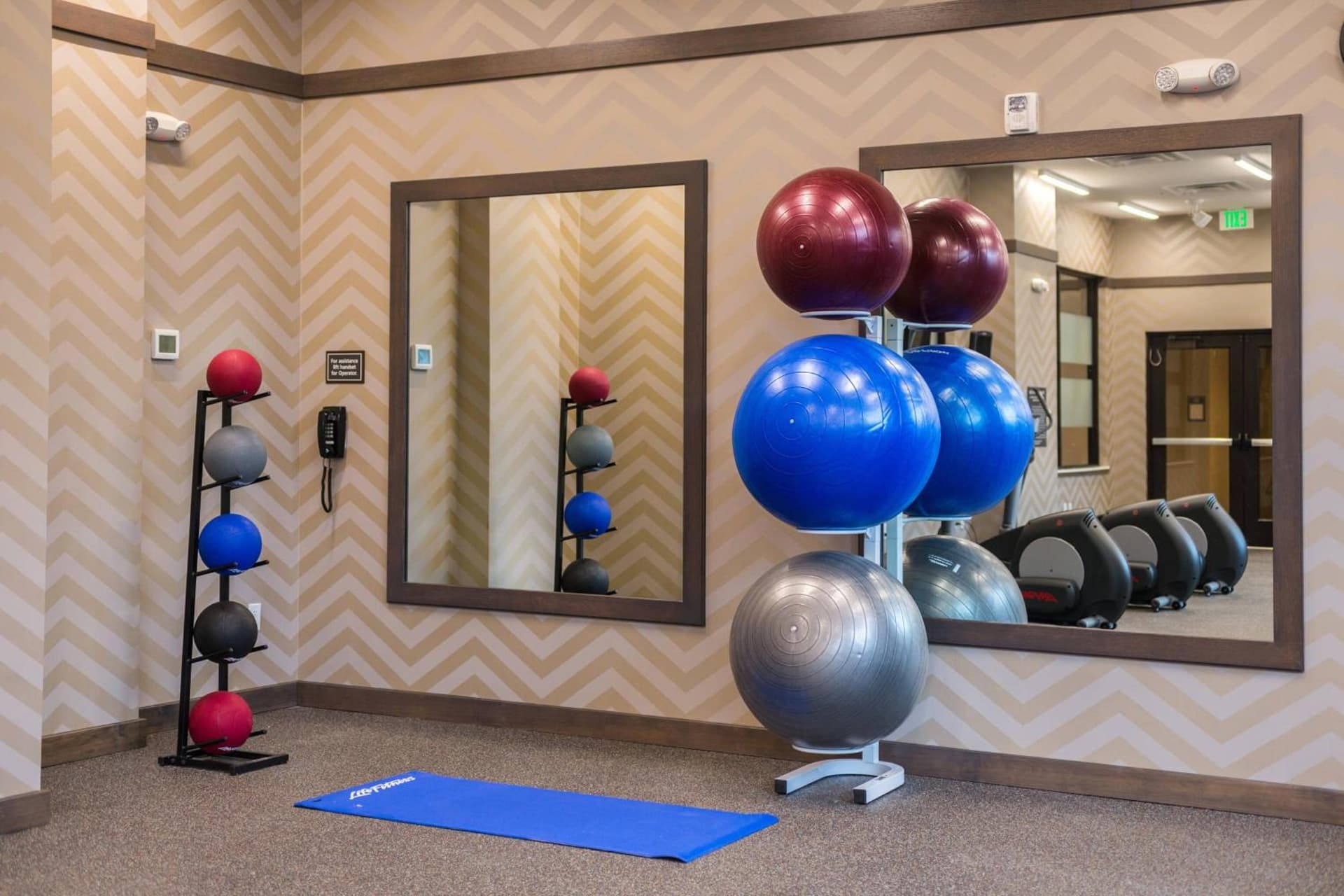 Residence Inn by Marriott Seattle University District gallery photo in Seattle, WA — image 30
