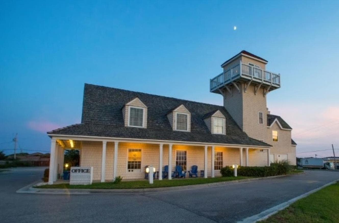 Hatteras Island Inn featured exterior or lobby in Buxton, NC — similar hotel