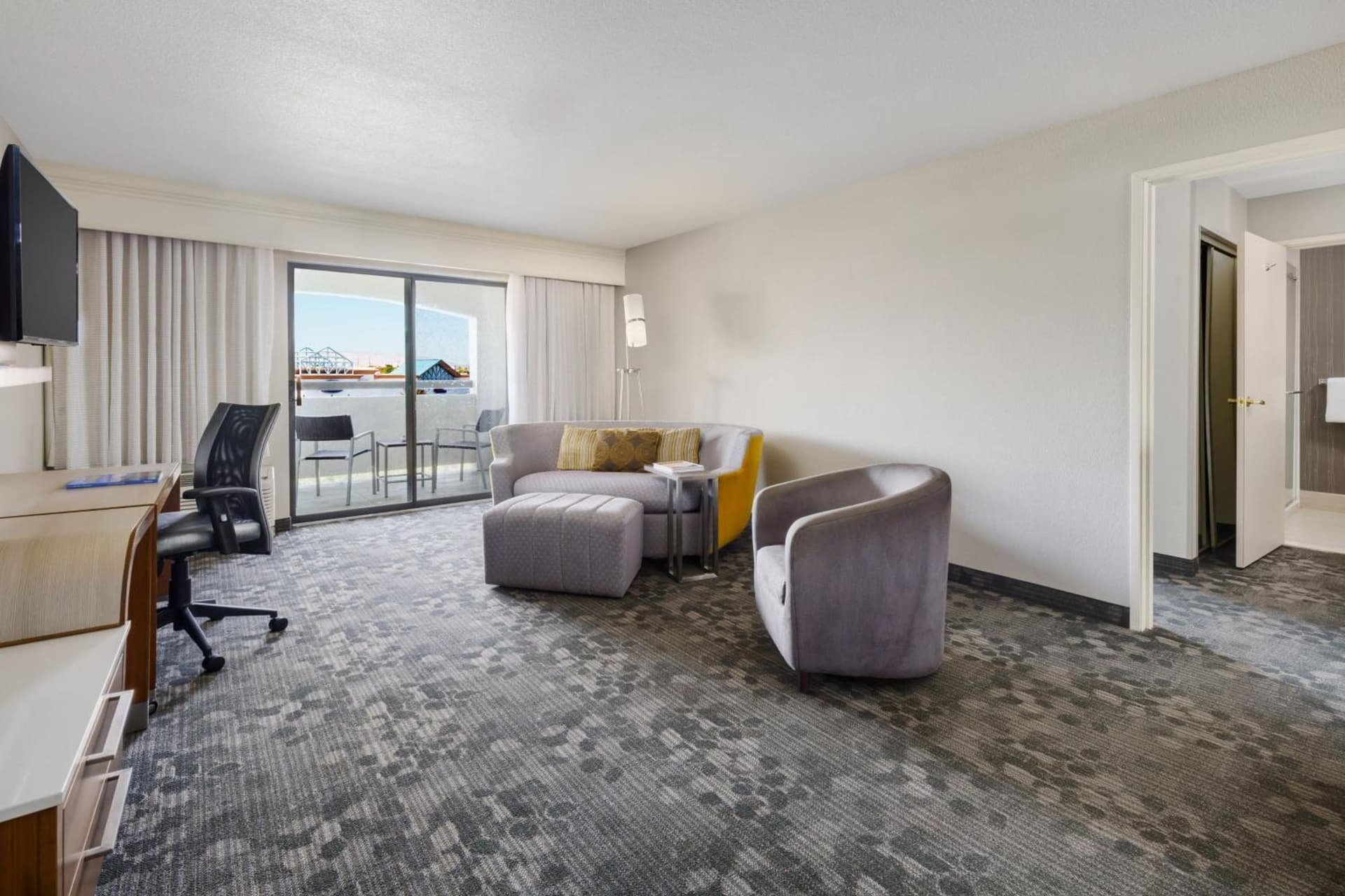 Courtyard by Marriott Palmdale gallery photo in Palmdale, CA — image 30