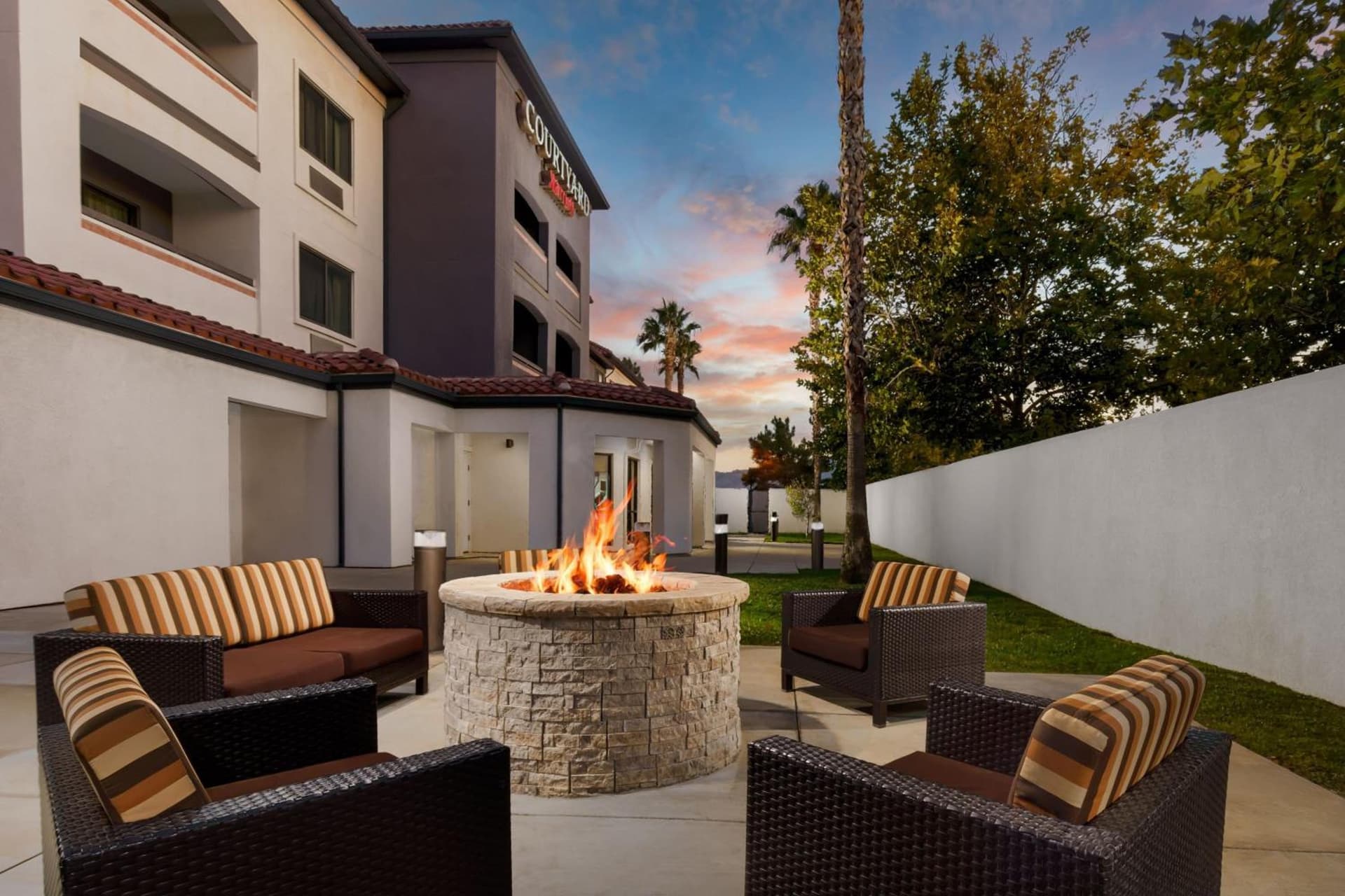 Courtyard by Marriott Palmdale property views in Palmdale, CA — gallery photo 3