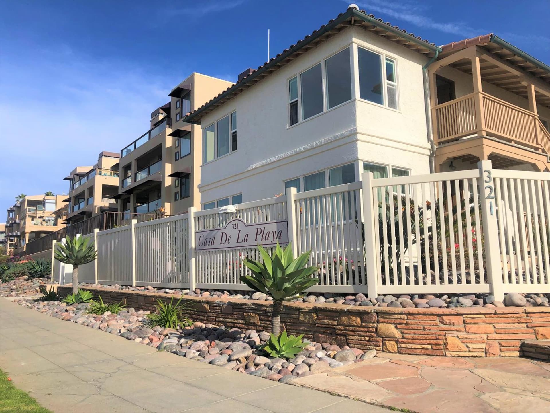 Casa De La Playa featured exterior or lobby in San Diego, CA — similar hotel