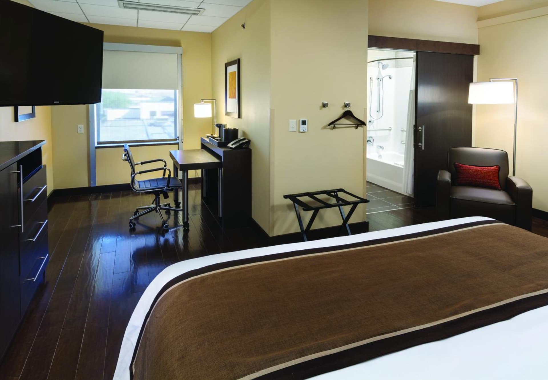 AeroStay gallery photo in Sioux Falls, SD — image 22