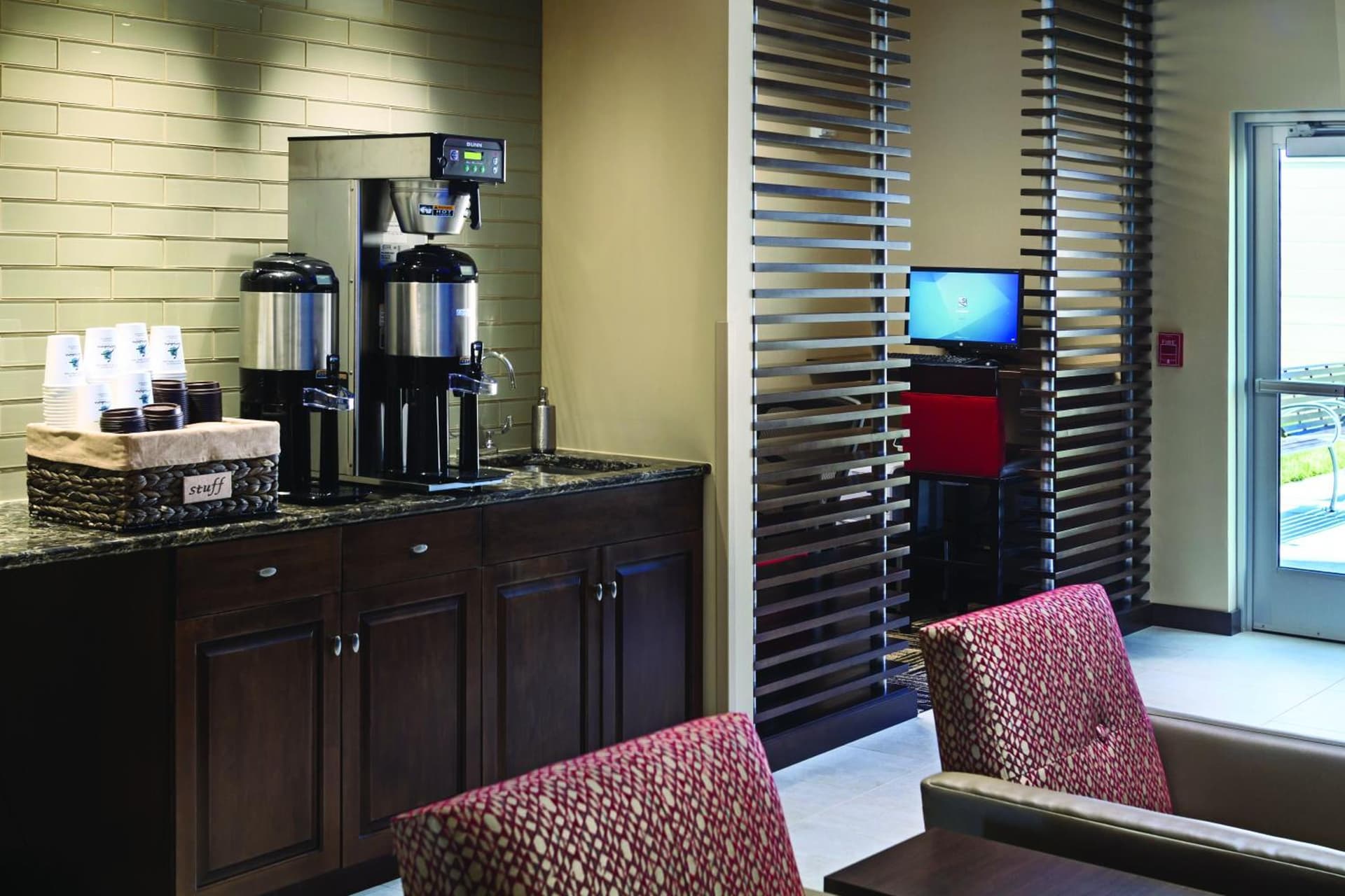 AeroStay property views in Sioux Falls, SD — gallery photo 3