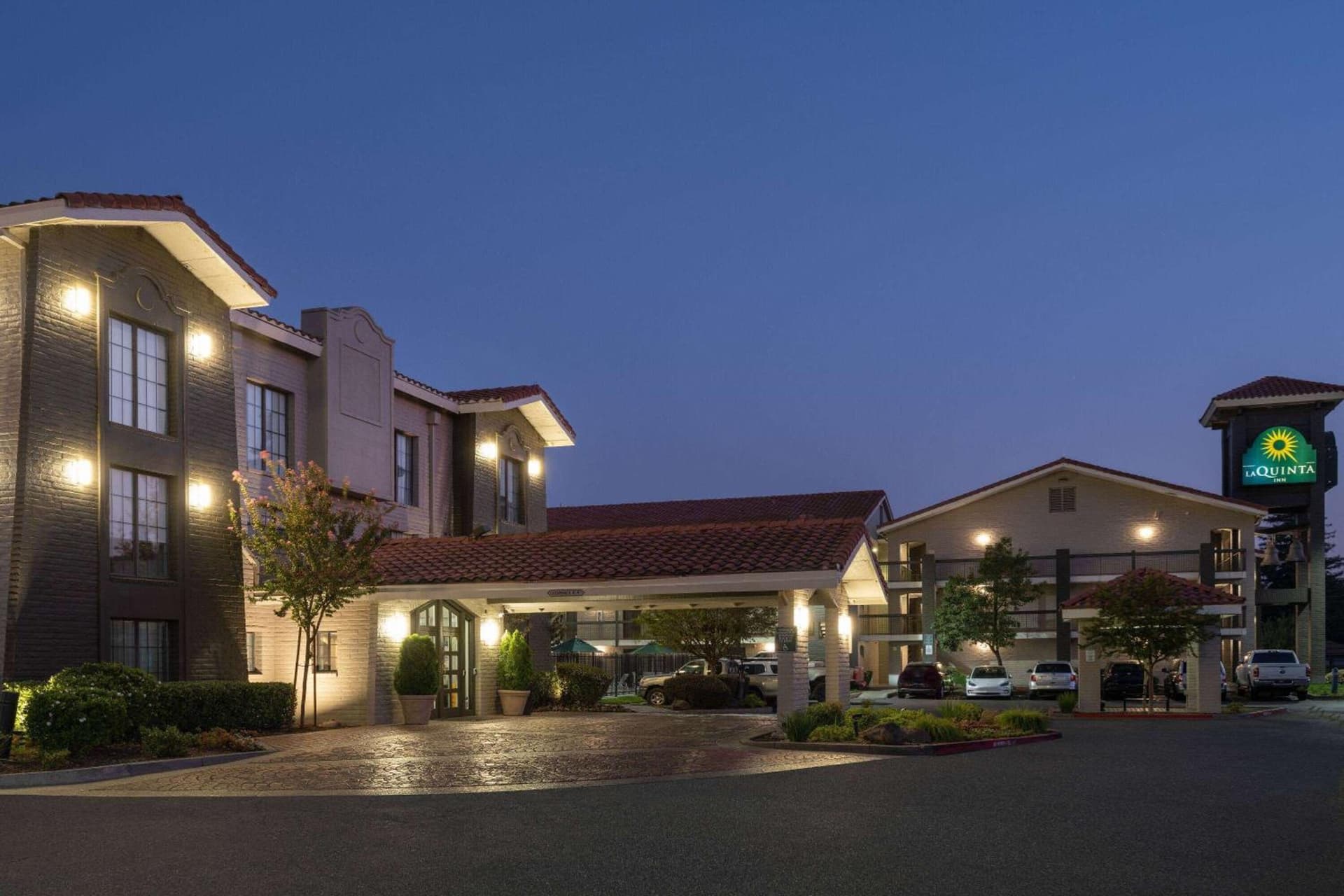 La Quinta Inn by Wyndham Sacramento North property views in Sacramento, CA — gallery photo 3