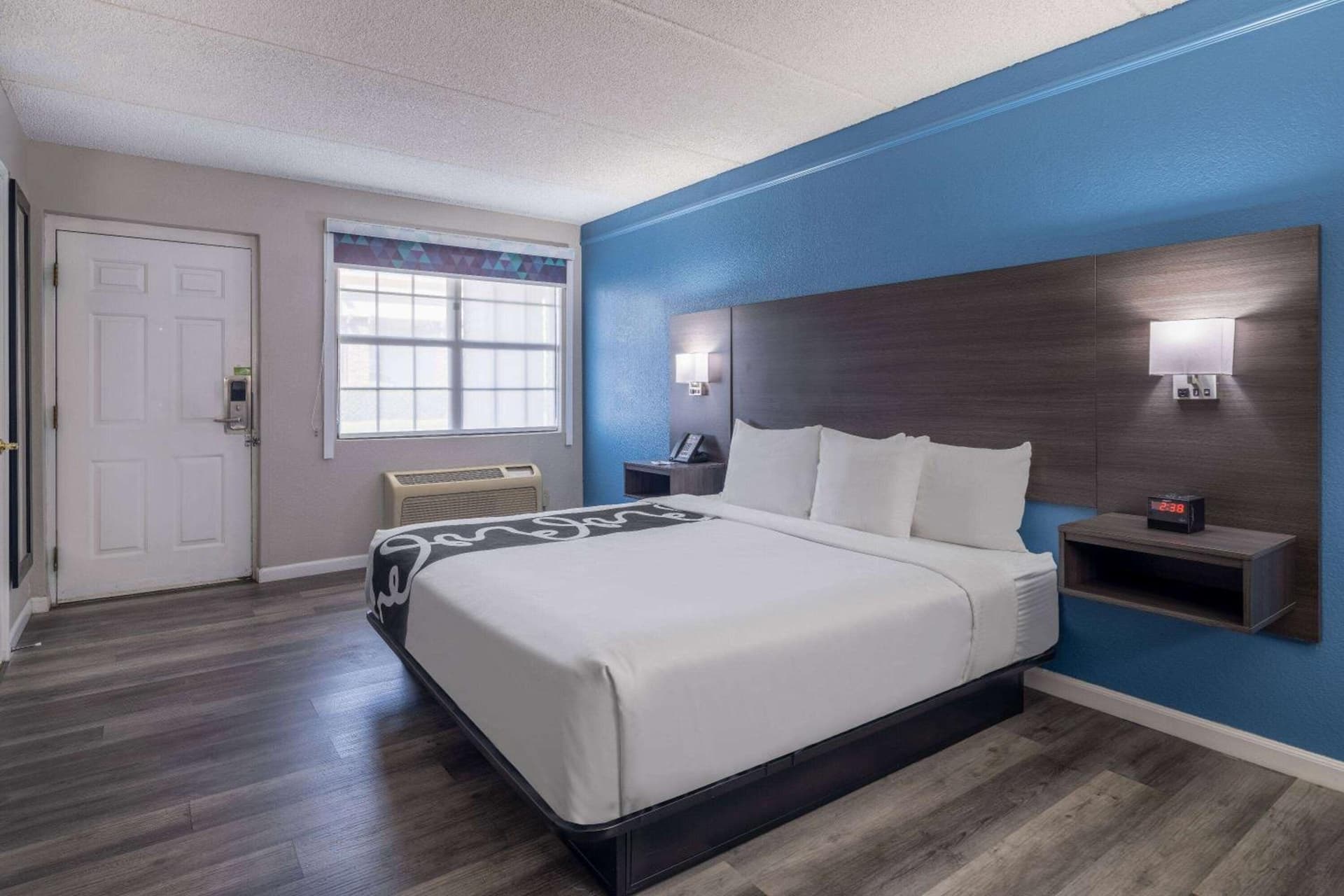La Quinta Inn by Wyndham Sacramento North gallery photo in Sacramento, CA — image 18