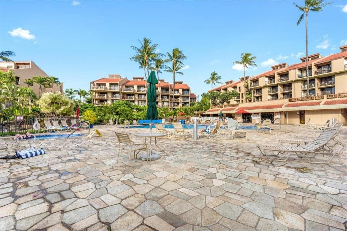 Cozy Condo in Kihei at Kamaole Sands Building 3 Unit 202 interior in Wailea, HI — gallery photo 2