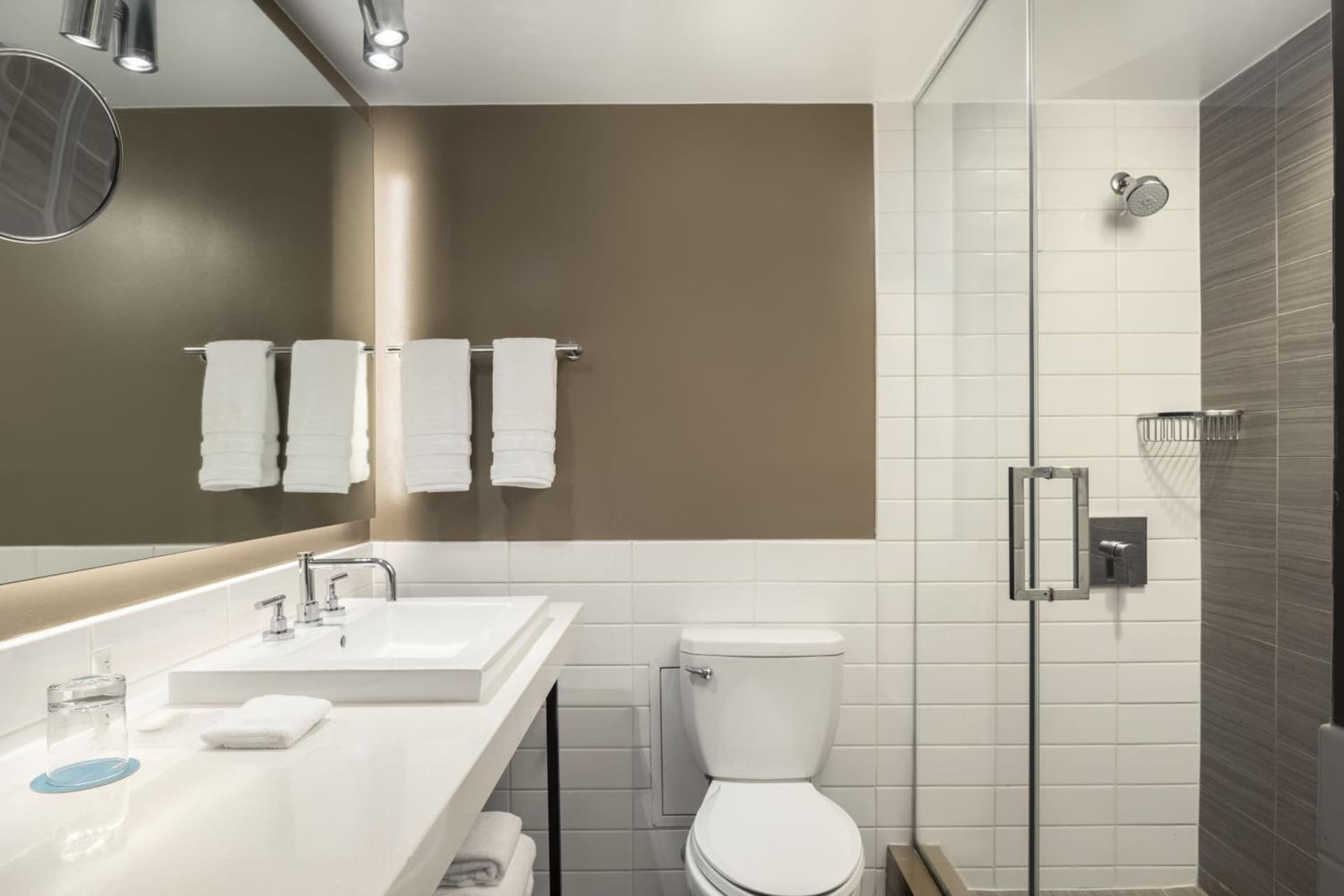 Le Meridien New Orleans interior in New Orleans, LA — gallery photo 2