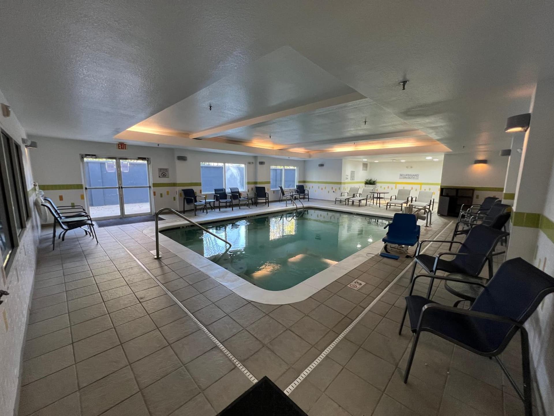 Country Inn & Suites by Radisson, LSU - Medical Corridor featured exterior or lobby in Baton Rouge, LA — similar hotel