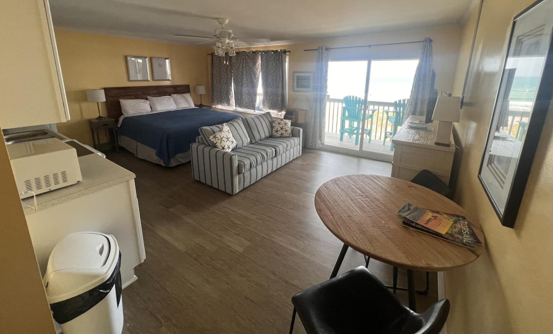 Sea Vista Motel gallery photo in Topsail Beach, NC — image 52