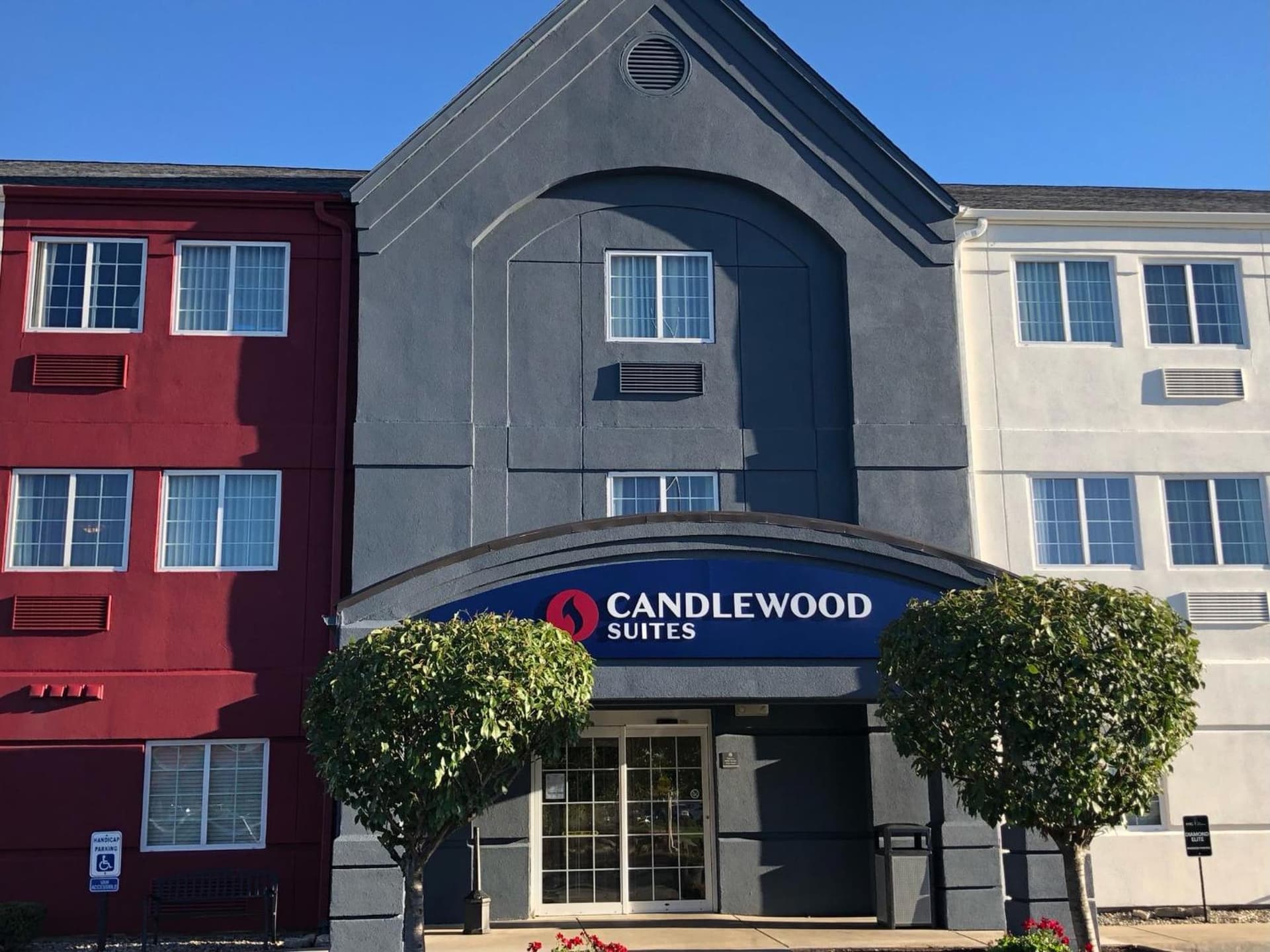 Candlewood Suites Fort Wayne - NW by IHG featured exterior or lobby in Fort Wayne, IN — similar hotel
