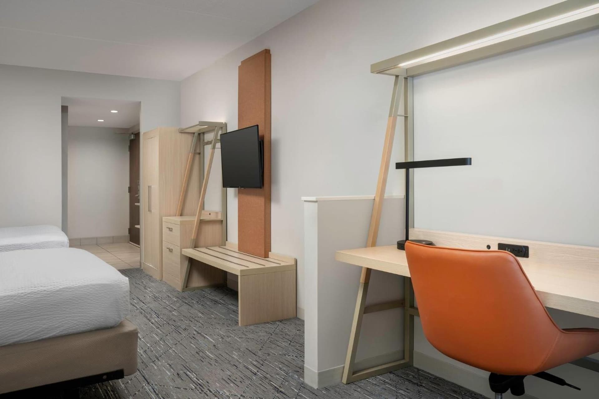 Holiday Inn Express & Suites Pittsburgh North Shore by IHG gallery photo in Pittsburgh, PA — image 10