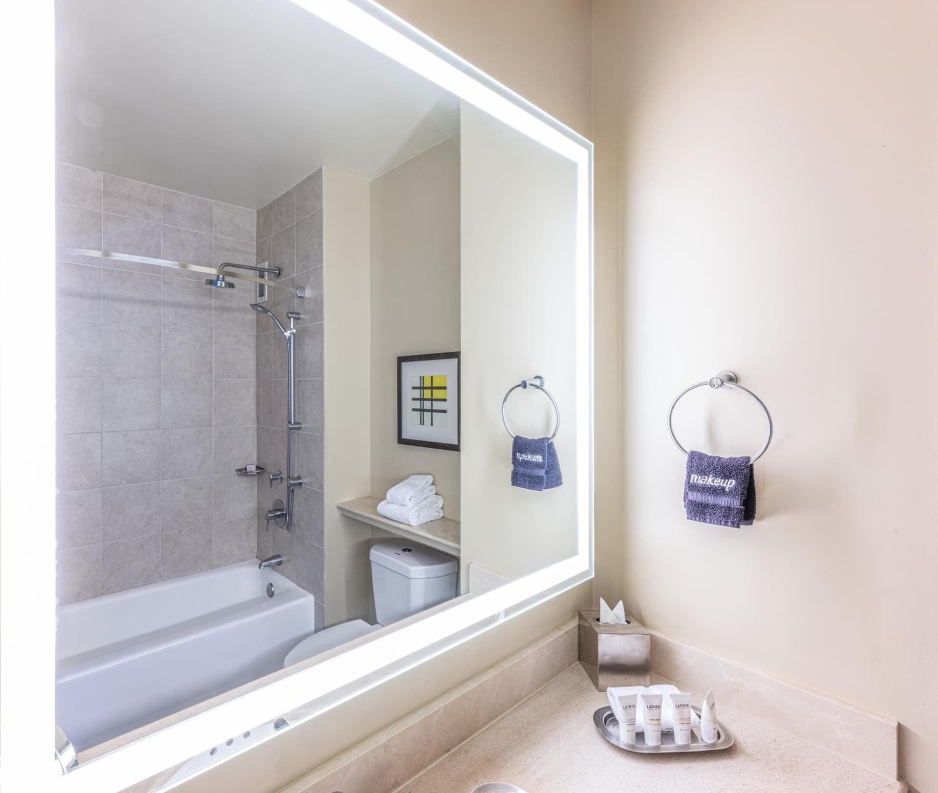 Grand Bay Hotel San Francisco gallery photo in Redwood City, CA — image 128