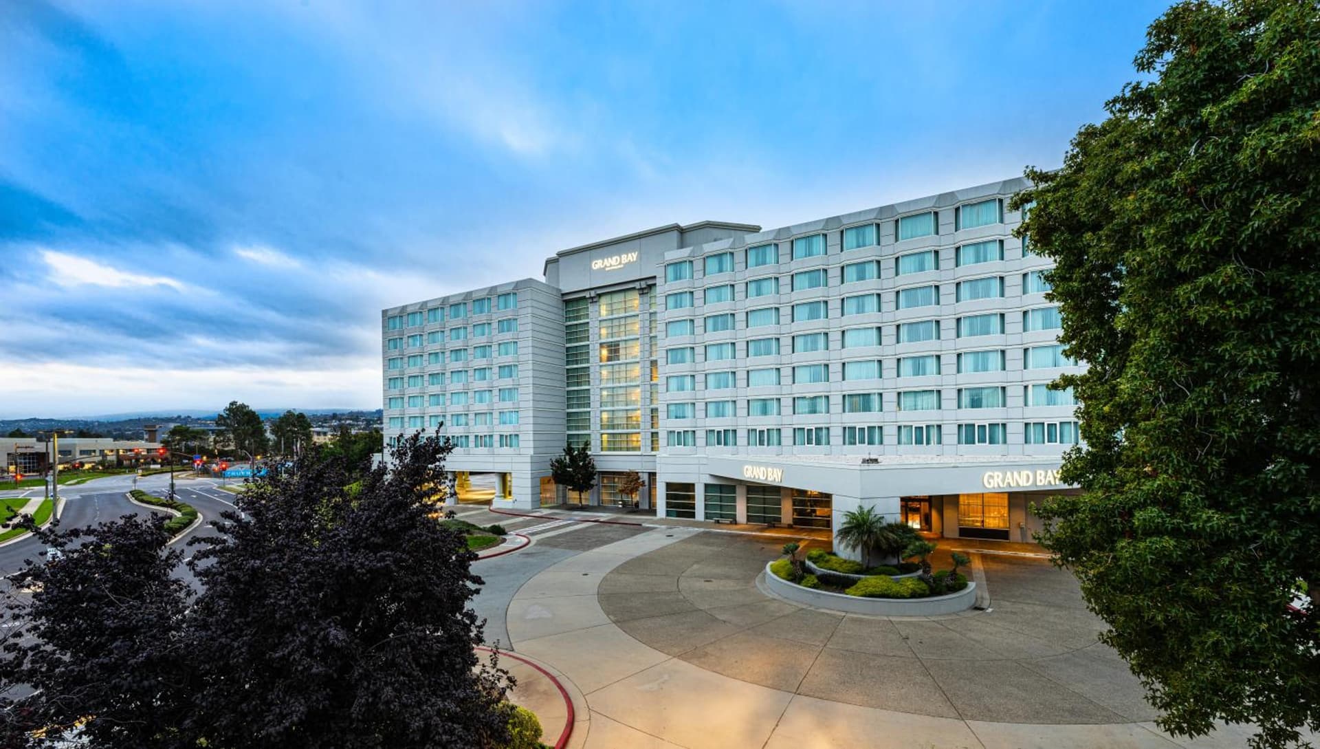 Grand Bay Hotel San Francisco property views in Redwood City, CA — gallery photo 3