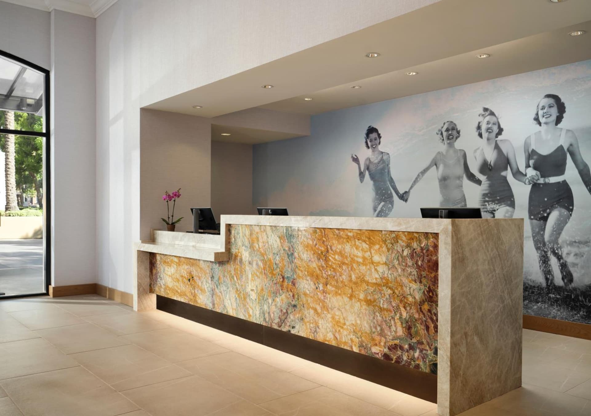 Hotel Zessa Orange County Airport, a DoubleTree by Hilton gallery photo in Santa Ana, CA — image 21