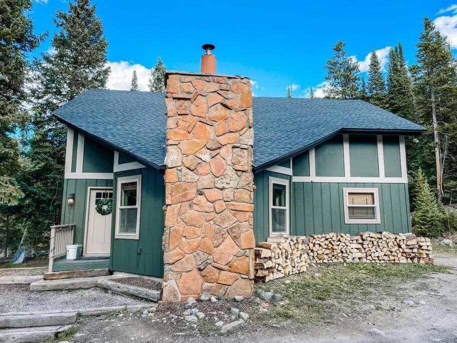 NEW Remodeled Cozy Mountain Getaway featured exterior or lobby in Breckenridge, CO — similar hotel
