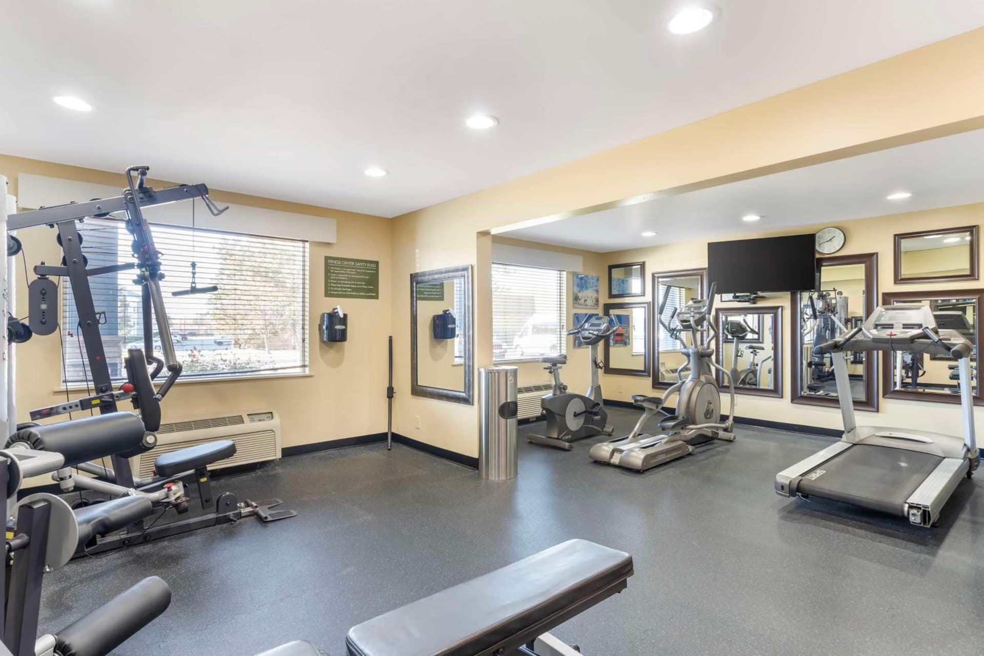 Best Western Glenview - Chicagoland Inn and Suites gallery photo in Glenview, IL — image 16