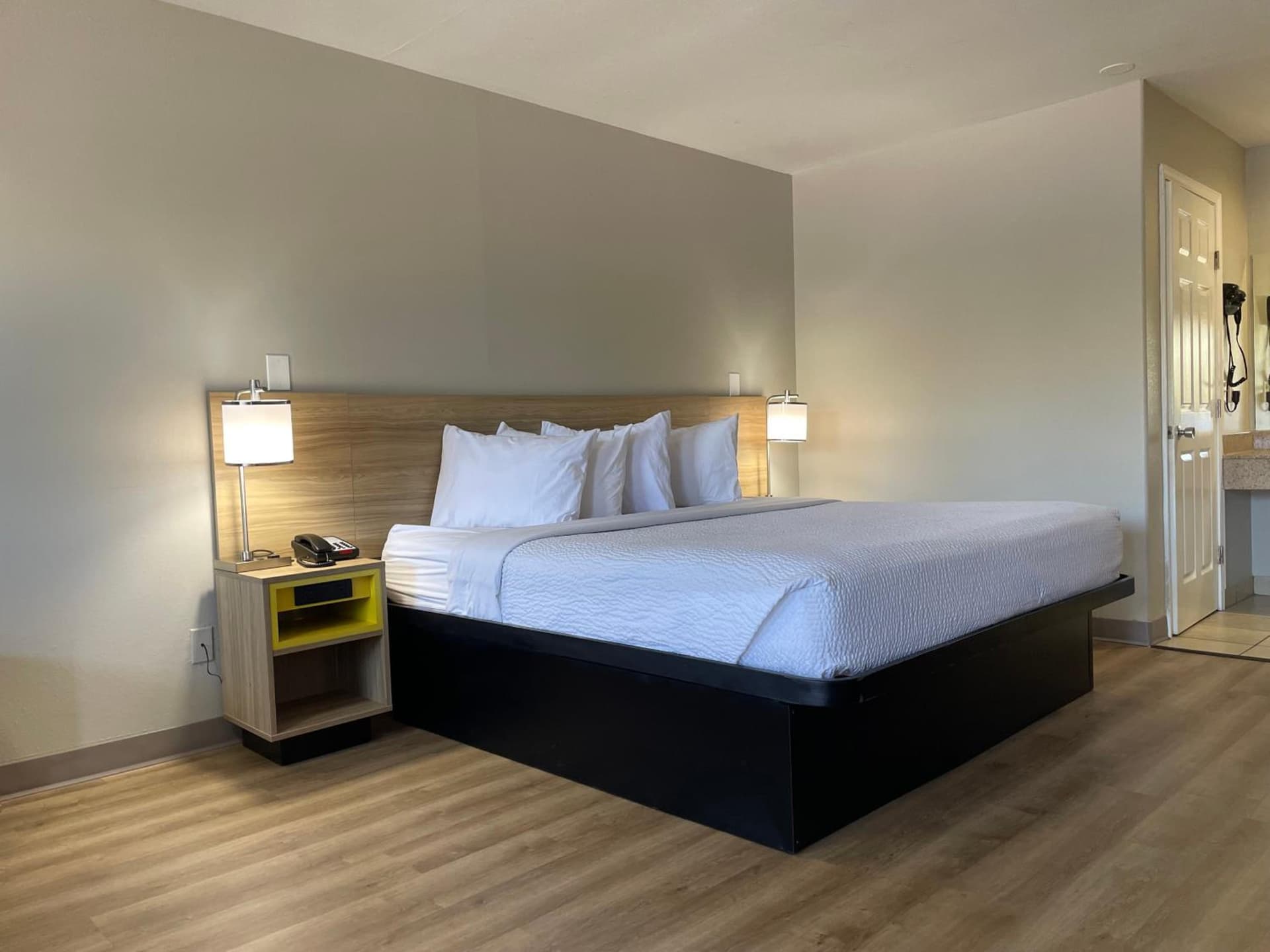 Days Inn by Wyndham Temple gallery photo in Temple, TX — image 7