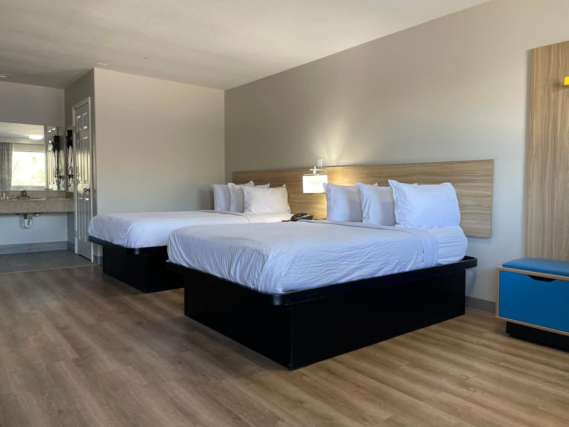 Days Inn by Wyndham Temple gallery photo in Temple, TX — image 55