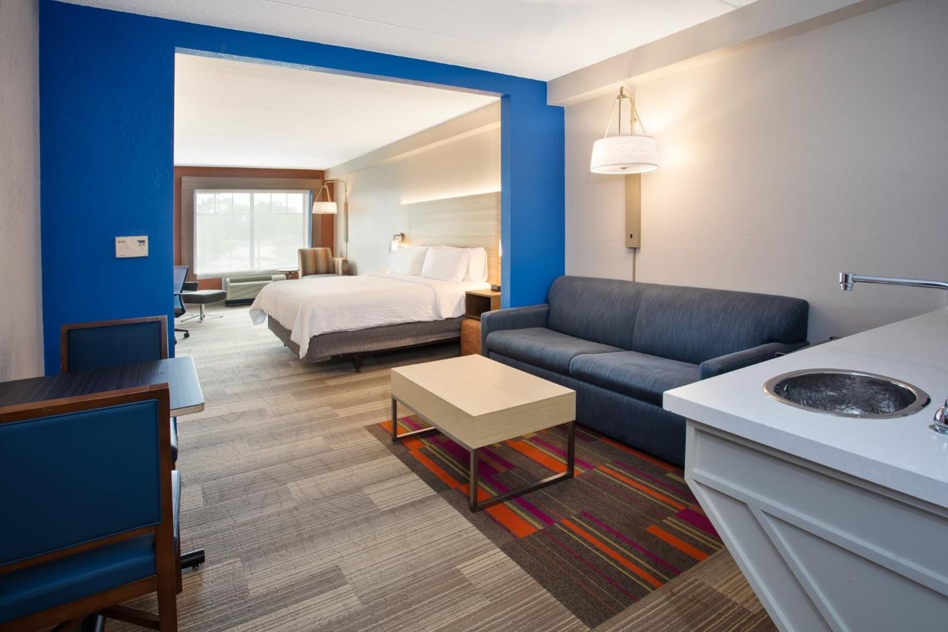 Holiday Inn Express Hotel & Suites Rochester Webster by IHG gallery photo in Webster — image 10