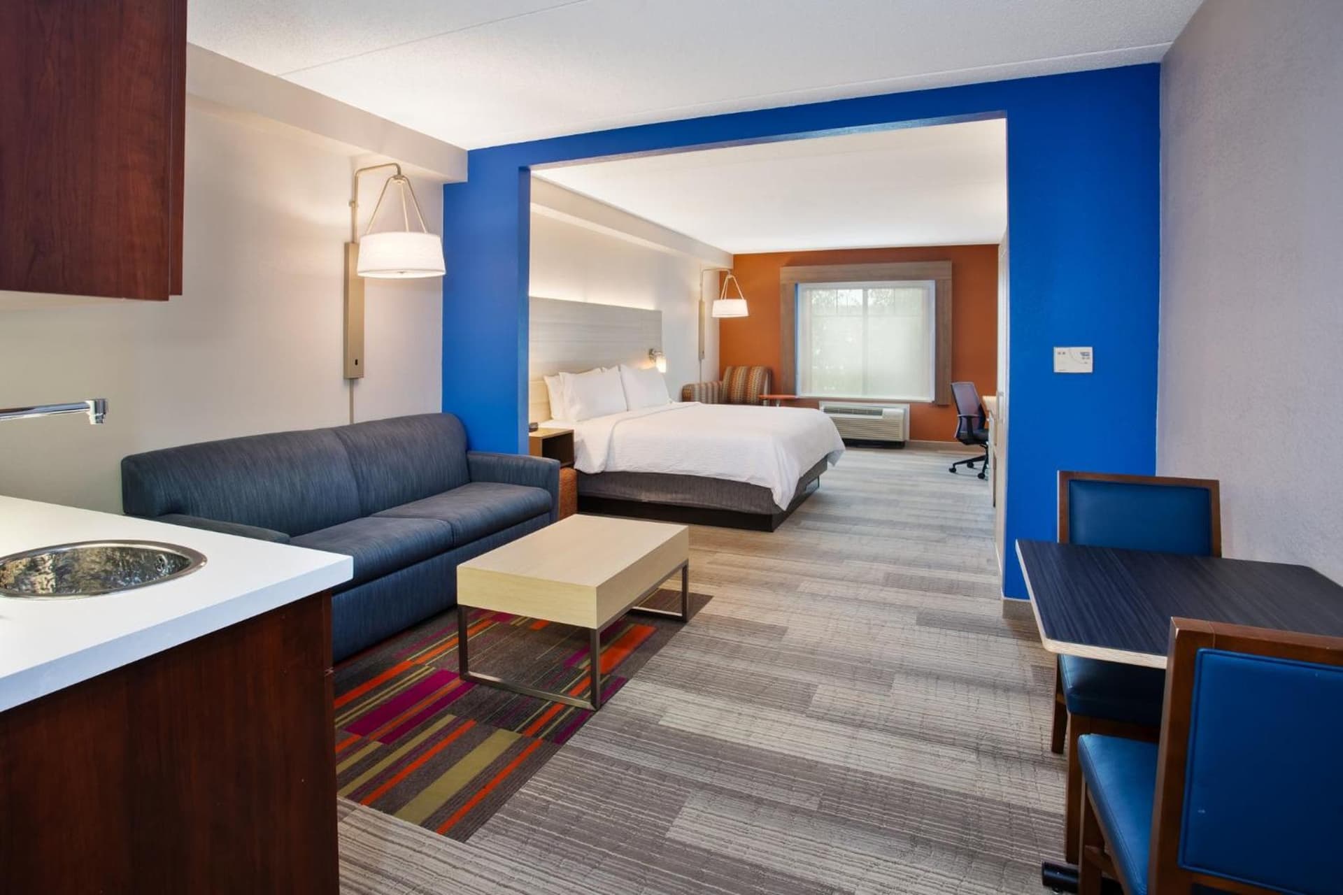 Holiday Inn Express Hotel & Suites Rochester Webster by IHG gallery photo in Webster — image 5