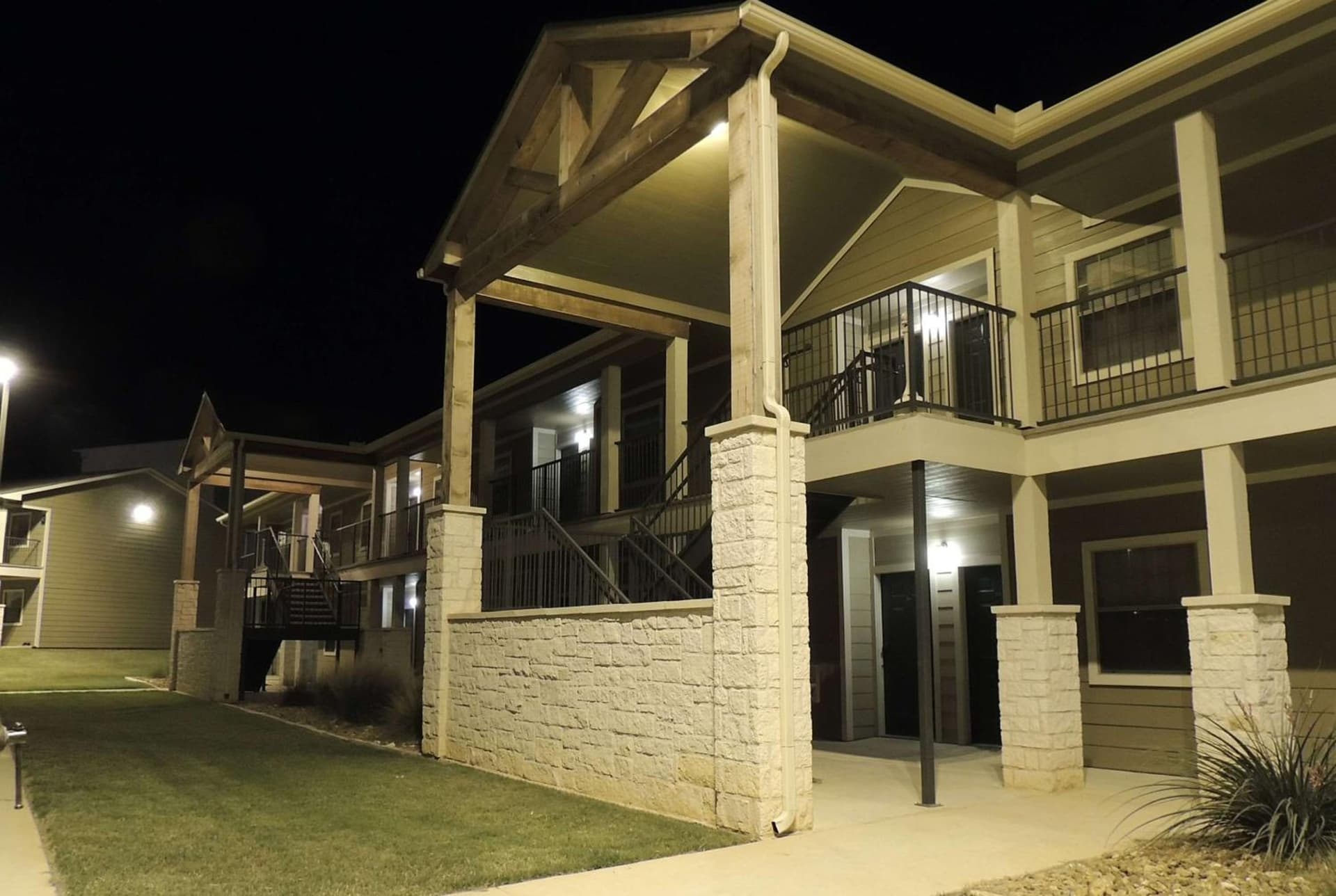 Eagle's Den Suites Andrews a Travelodge by Wyndham property views in Andrews, TX — gallery photo 3