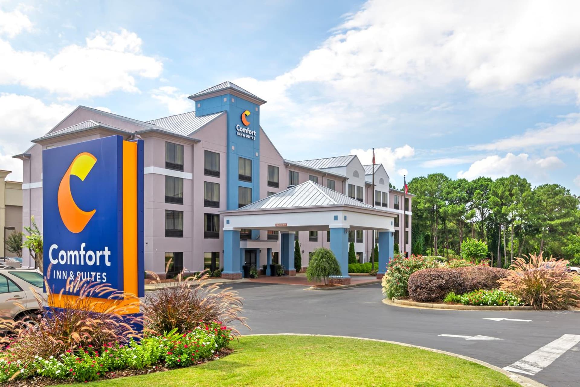 Comfort Inn & Suites Carrollton featured exterior or lobby in Carrollton, GA — similar hotel