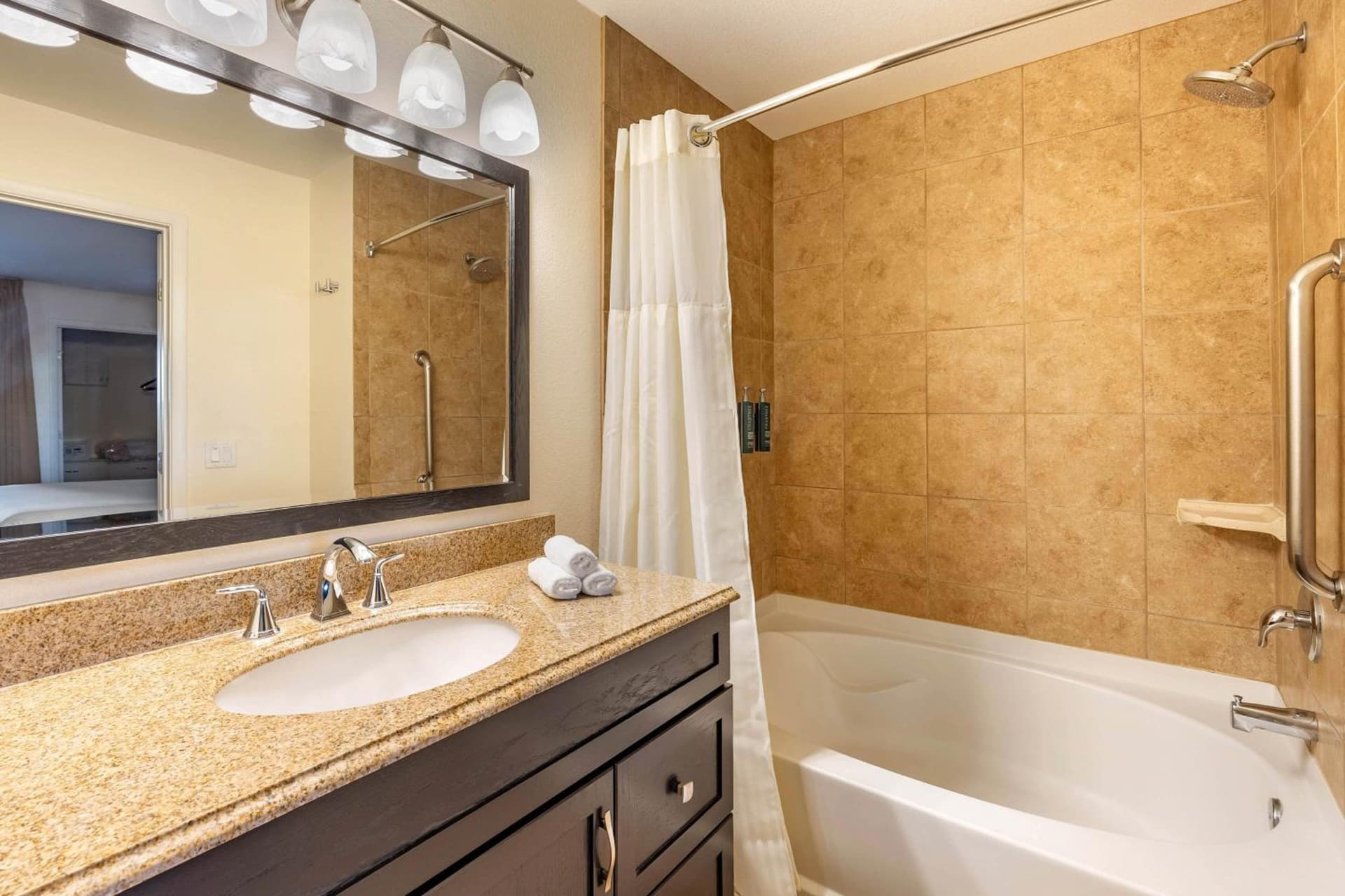 Hilton Vacation Club Desert Retreat Las Vegas gallery photo in Las Vegas, NV — image 33