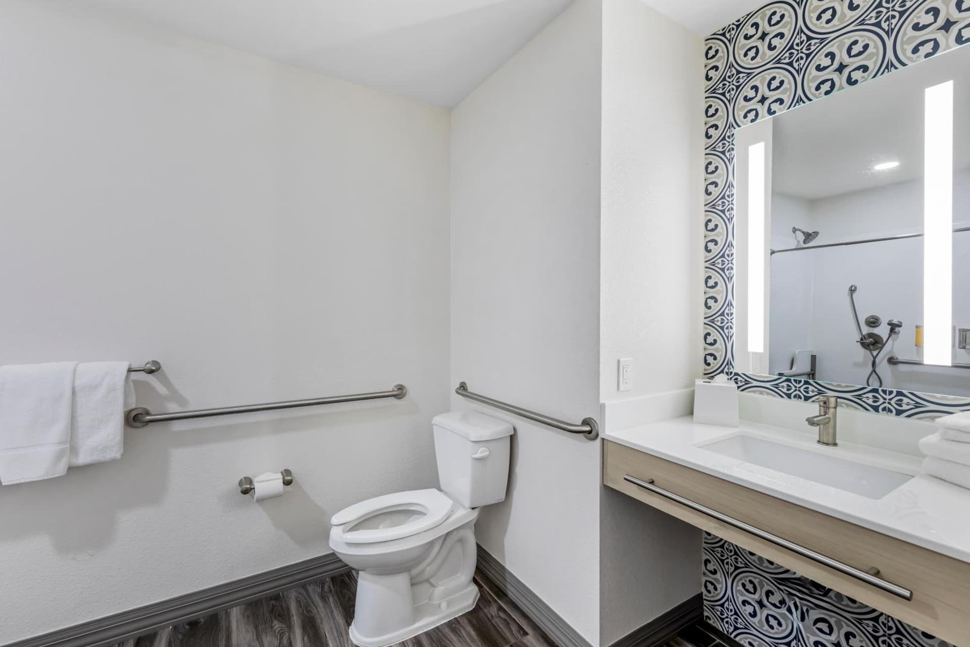 Hillstone Inn Tulare, an Ascend Collection Hotel gallery photo in Tulare, CA — image 29