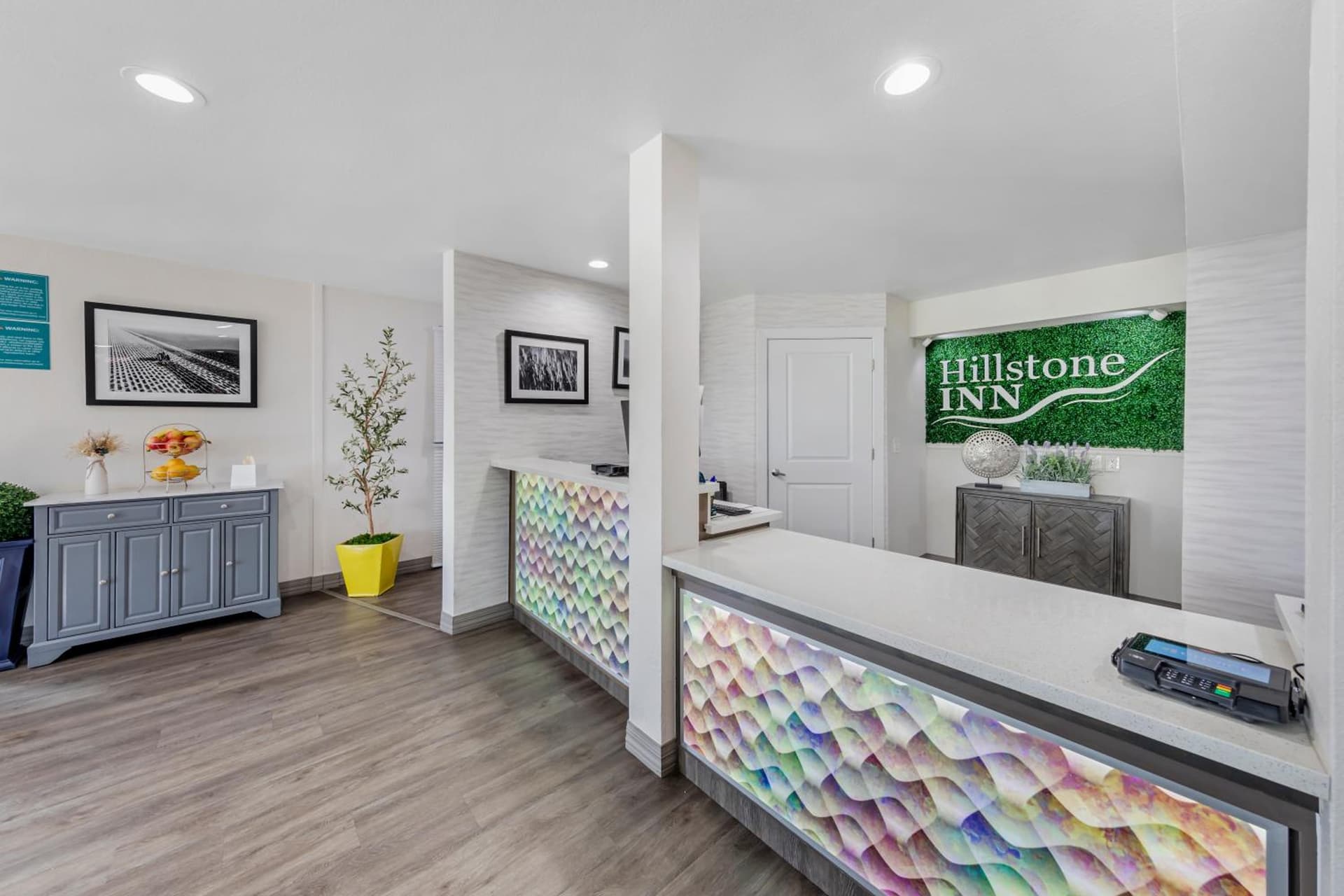Hillstone Inn Tulare, an Ascend Collection Hotel gallery photo in Tulare, CA — image 71