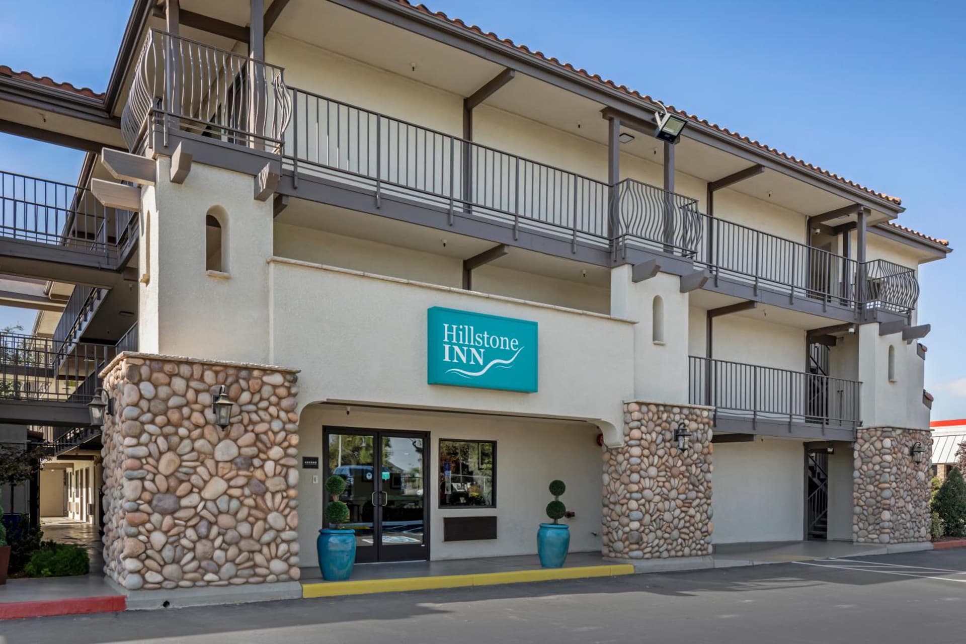 Hillstone Inn Tulare, an Ascend Collection Hotel gallery photo in Tulare, CA — image 14