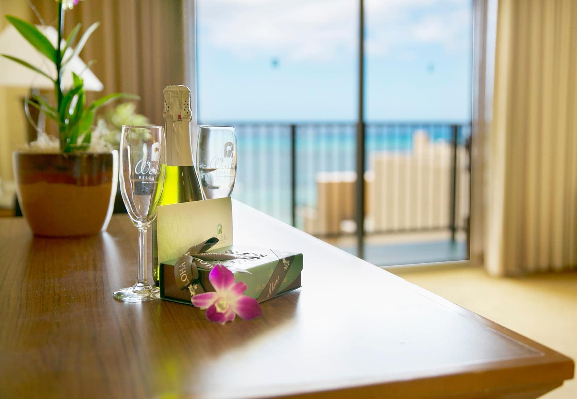 Waikiki Resort Hotel gallery photo in Honolulu, HI — image 45