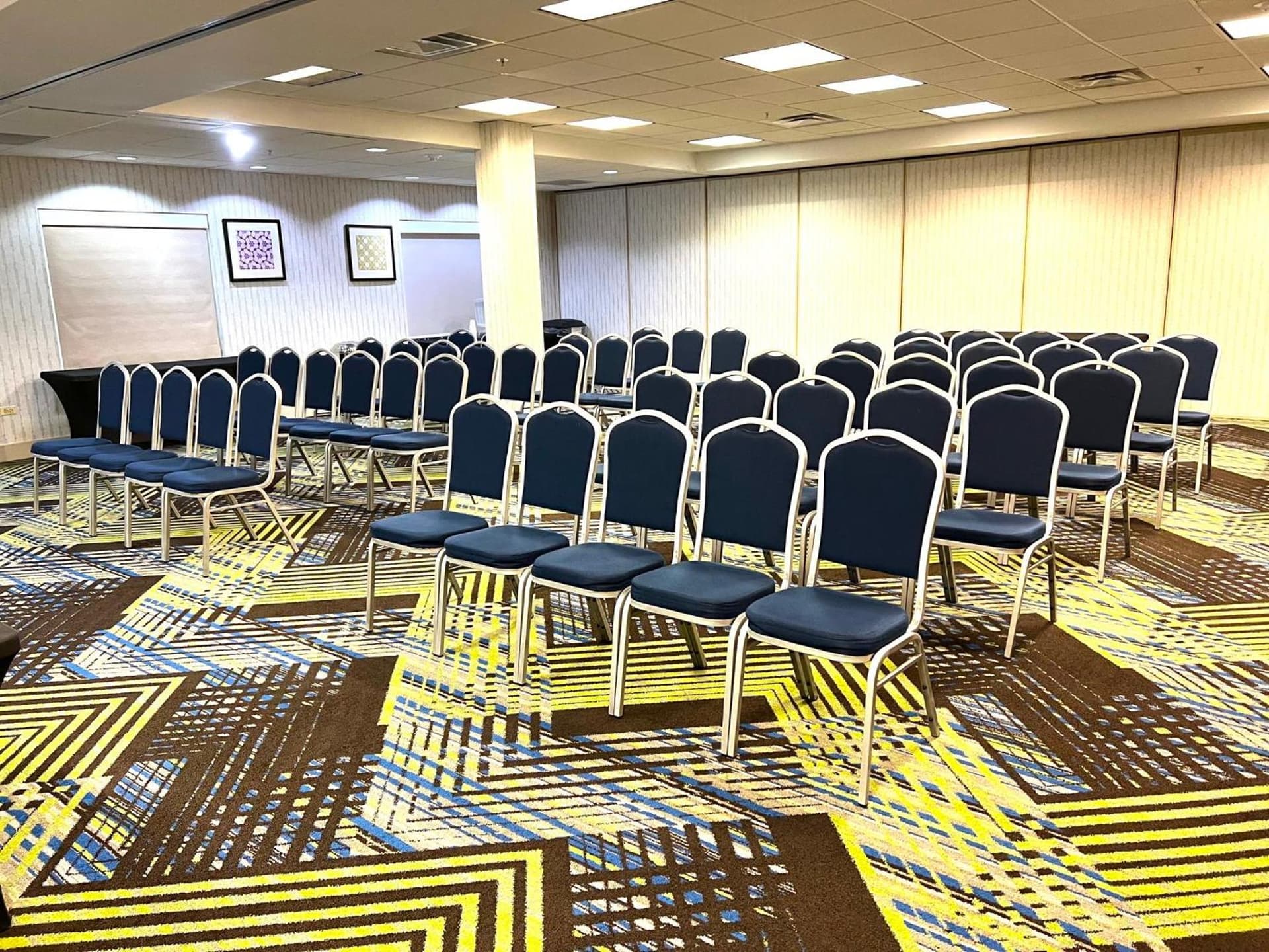 Holiday Inn Express Hotel & Suites Waukegan/Gurnee by IHG gallery photo in Waukegan, IL — image 71