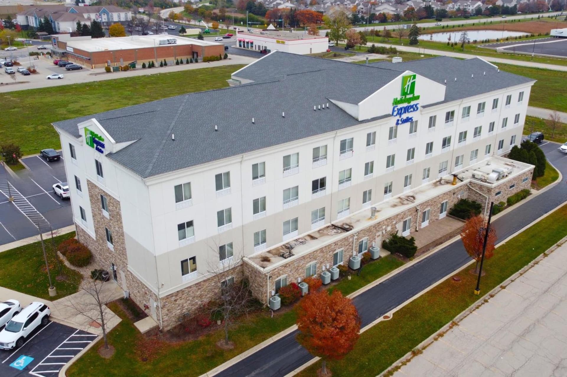 Holiday Inn Express Hotel & Suites Waukegan/Gurnee by IHG gallery photo in Waukegan, IL — image 25