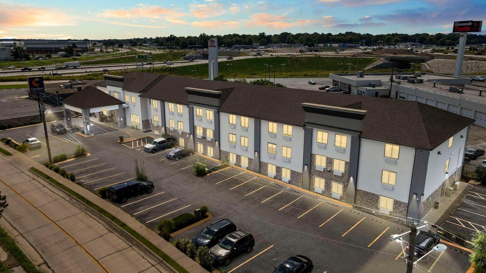 Comfort Inn & Suites Hazelwood - St Louis property views in Hazelwood, MO — gallery photo 3