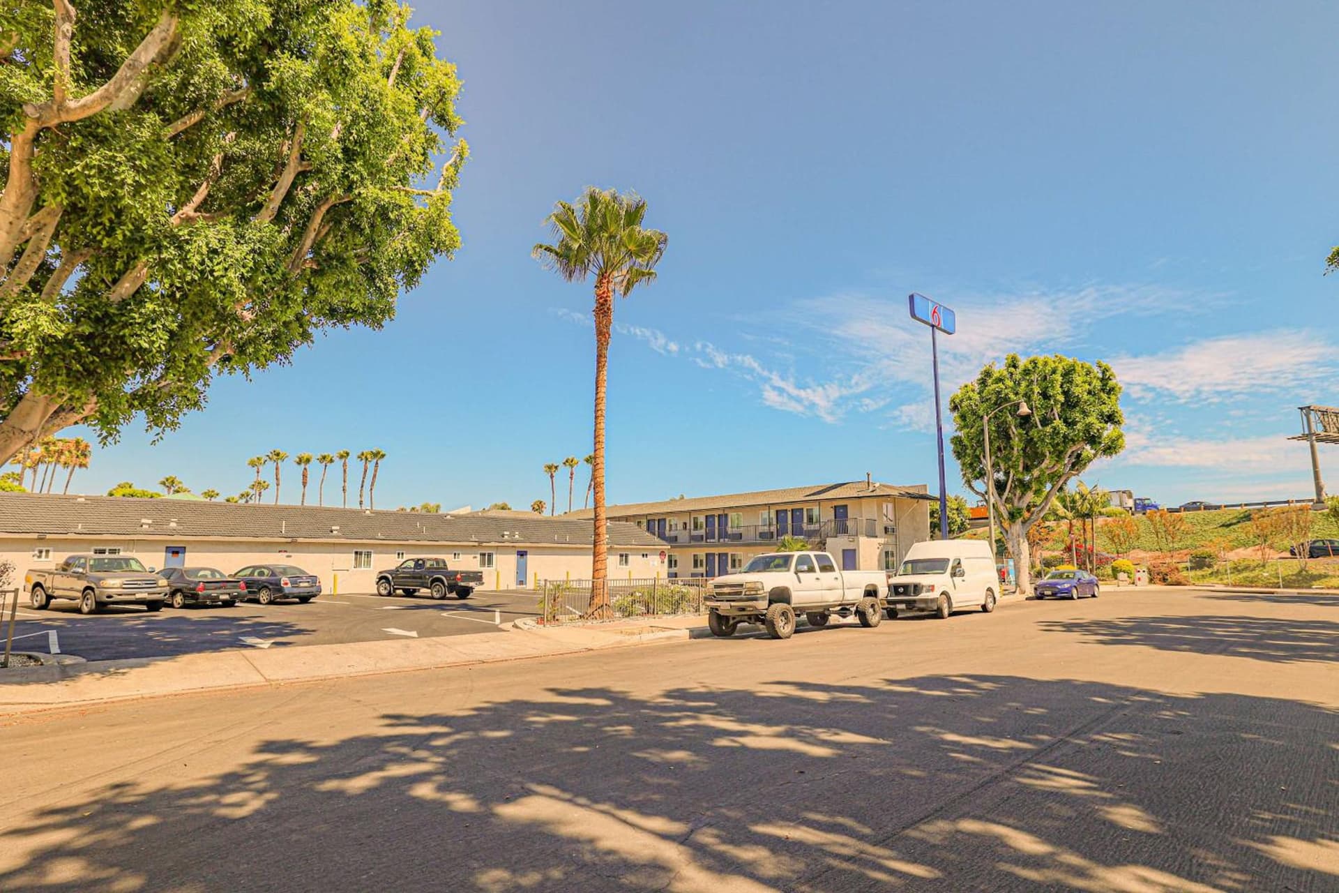 Motel 6, Tustin, Orange County-CA property views in Tustin, CA — gallery photo 3