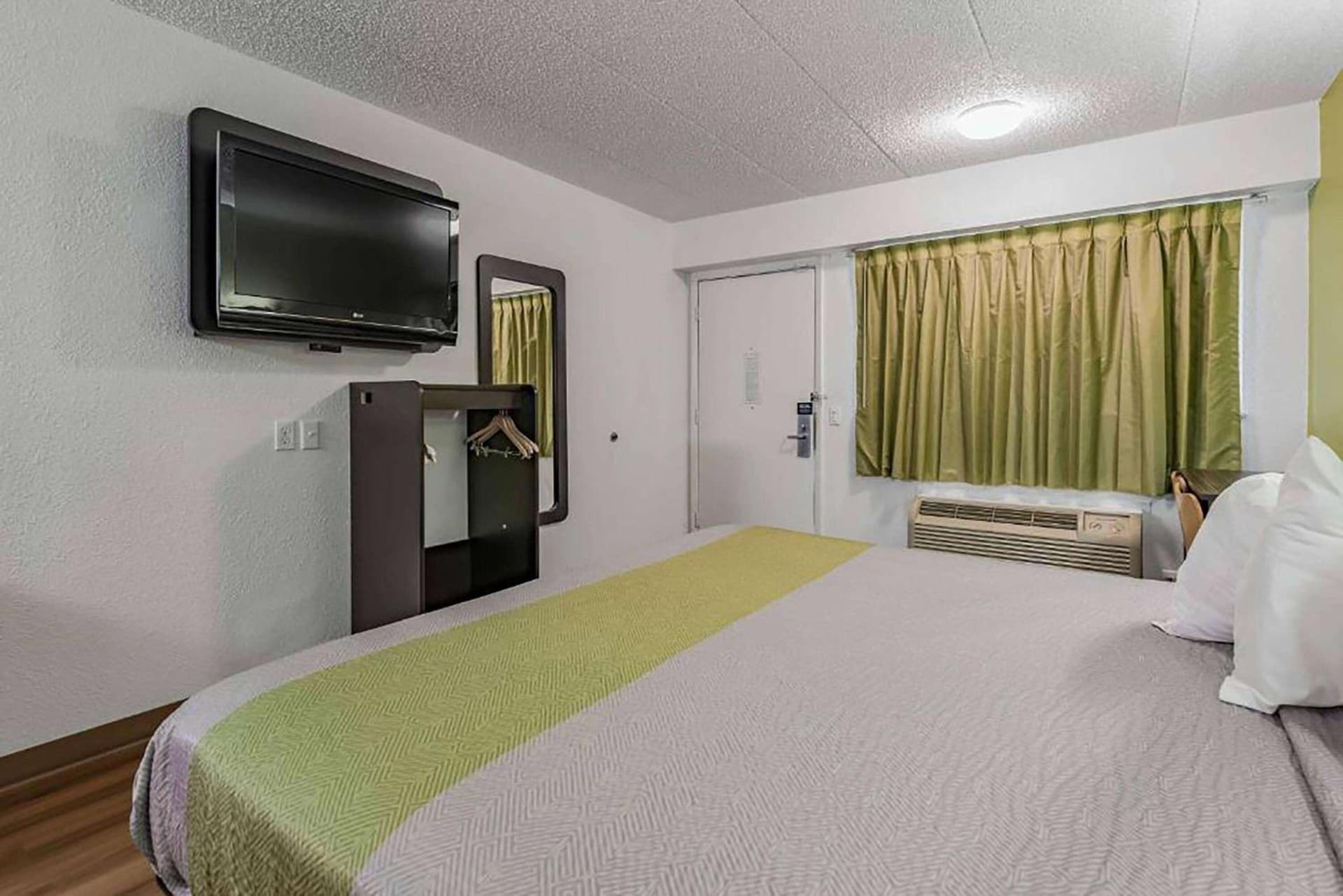 Days Inn by Wyndham Cincinnati I-71 gallery photo in Cincinnati, OH — image 17